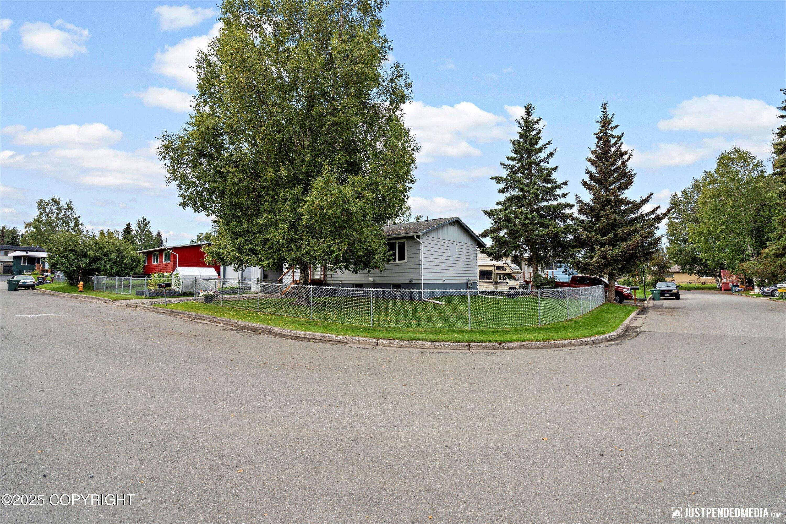 4006 Gilmore Court