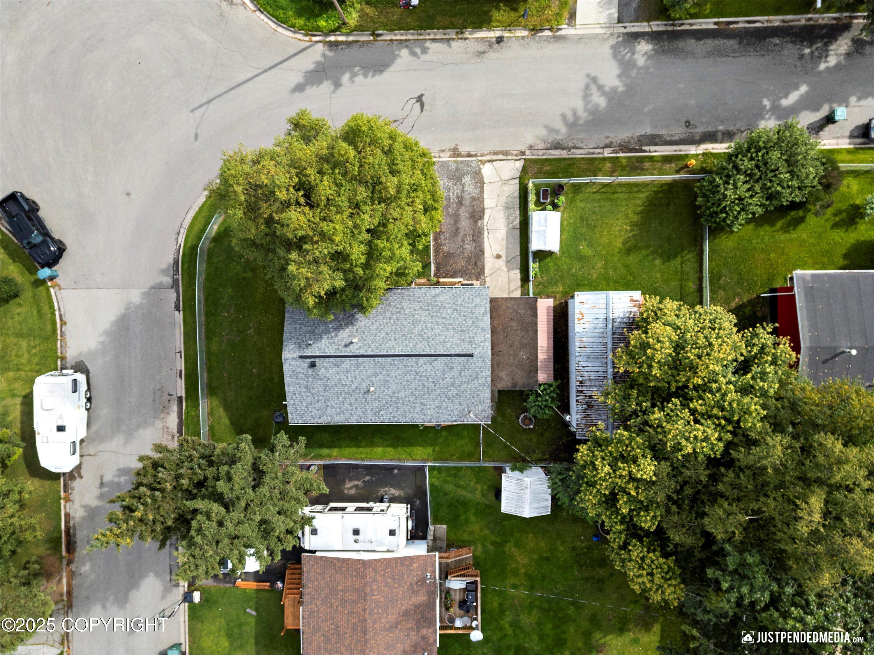 4006 Gilmore Court