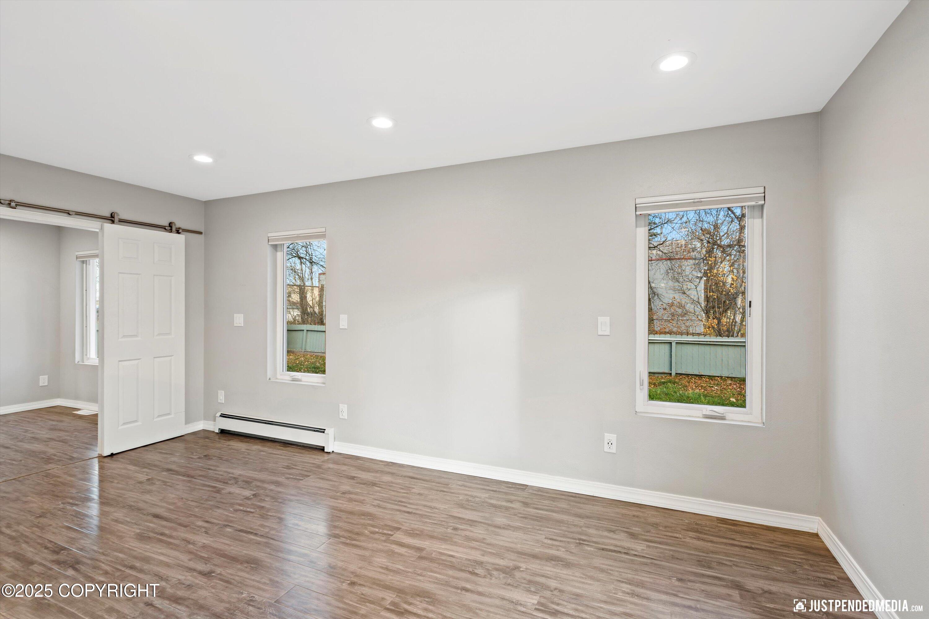 1106 W 54th Avenue