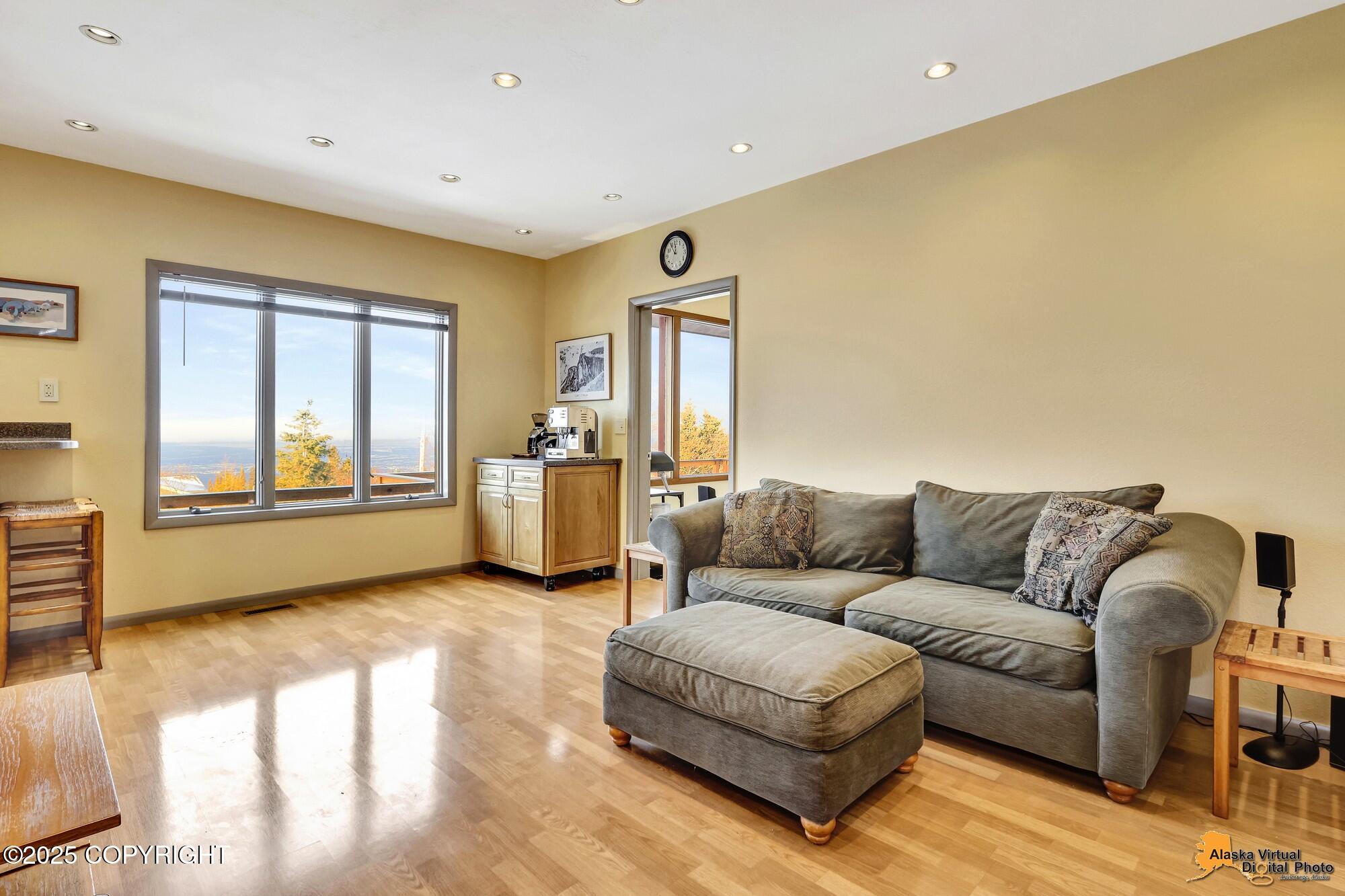 11380 Stroganof Drive