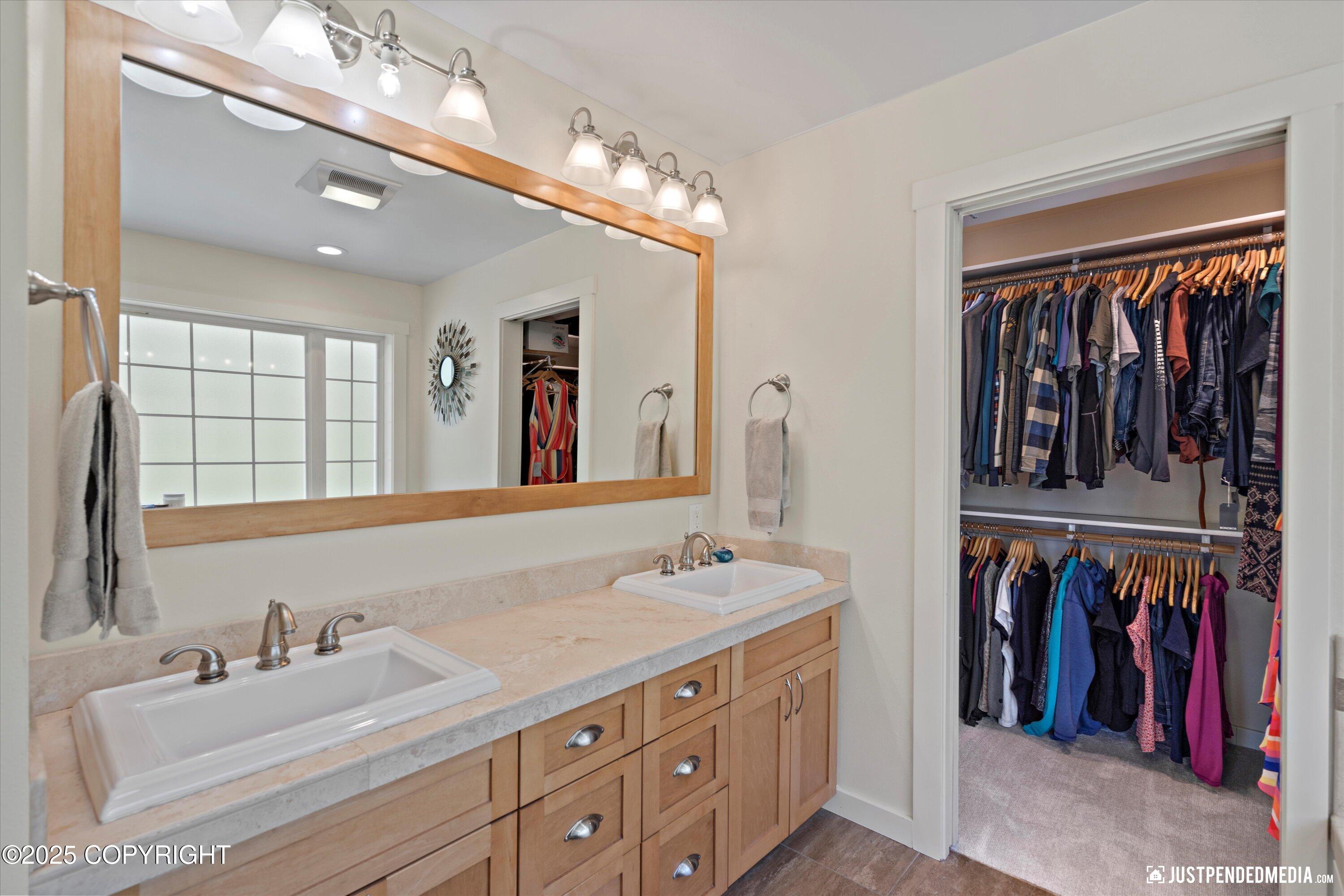 2031 W Jaime Marie Circle