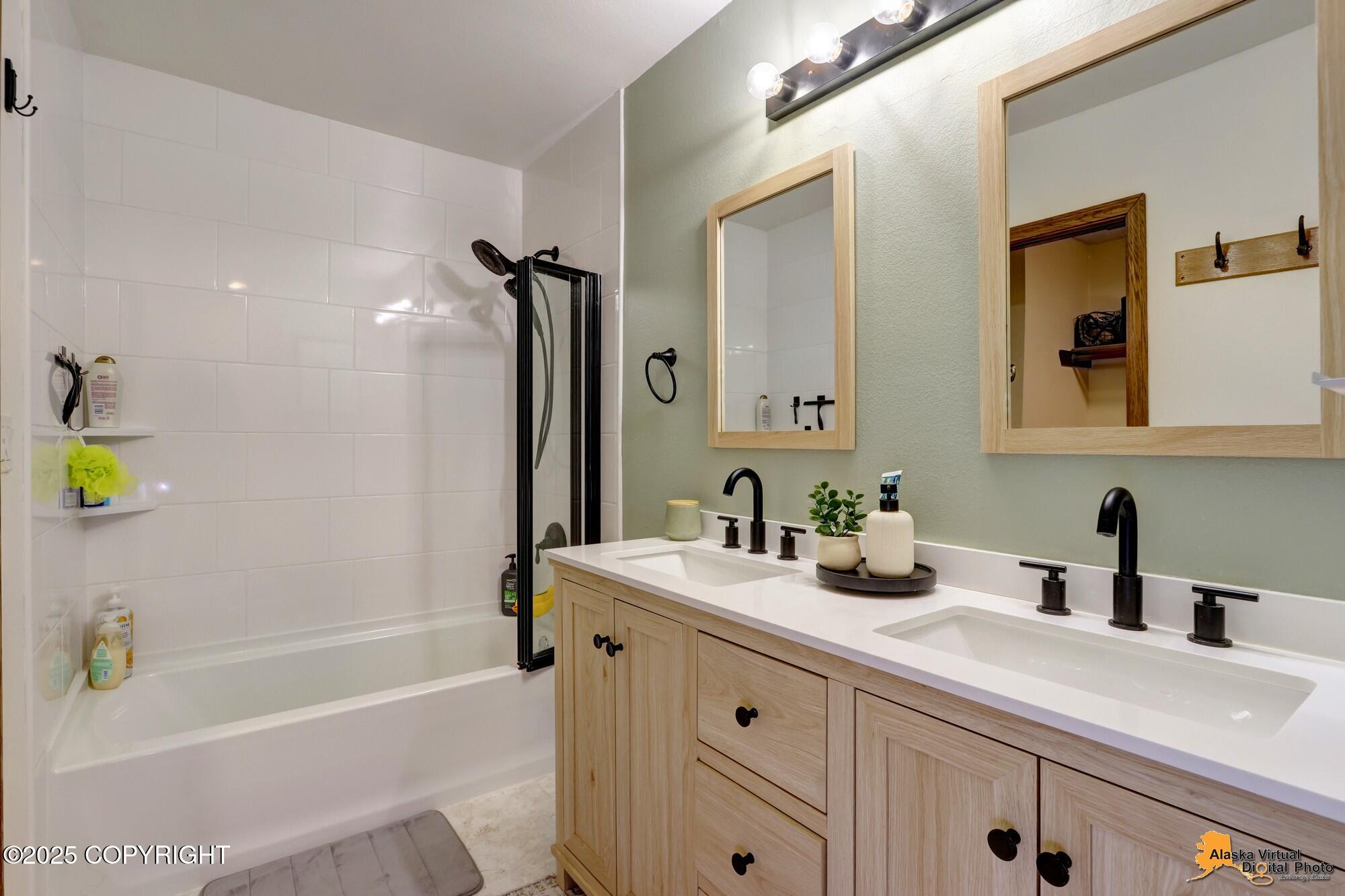 6727 Cutty Sark Street