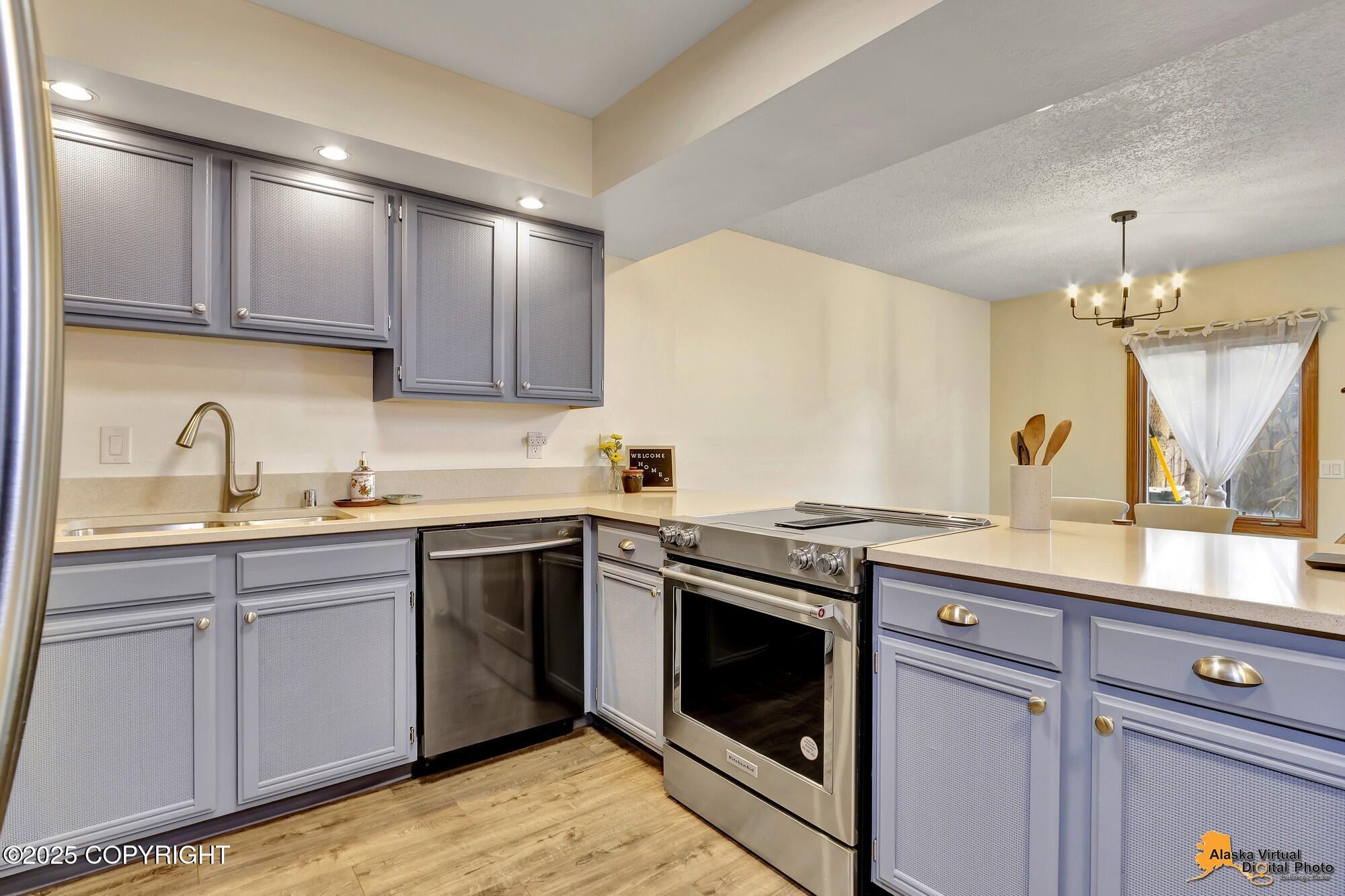 6727 Cutty Sark Street