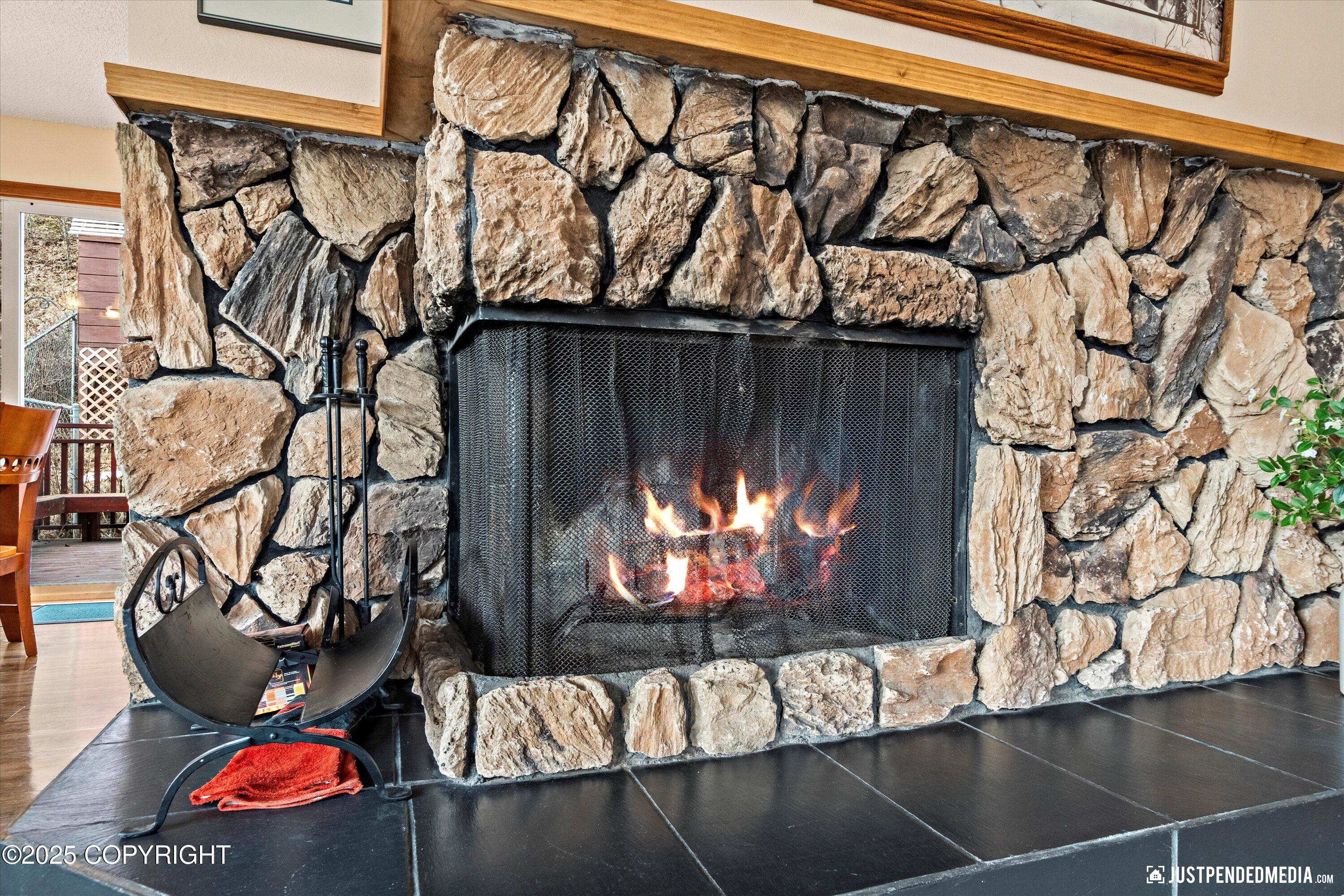 2516 Glenkerry Drive