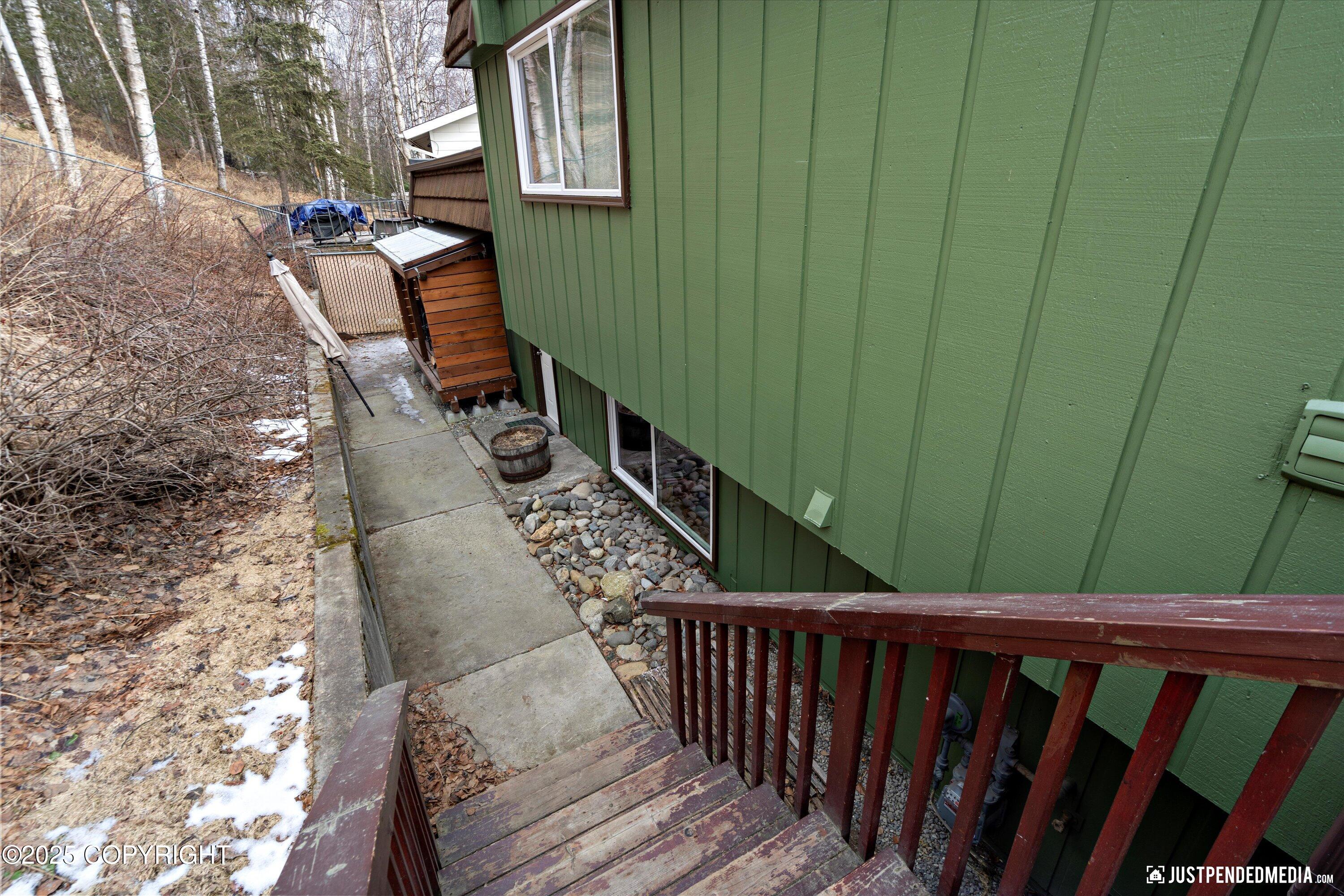 2516 Glenkerry Drive