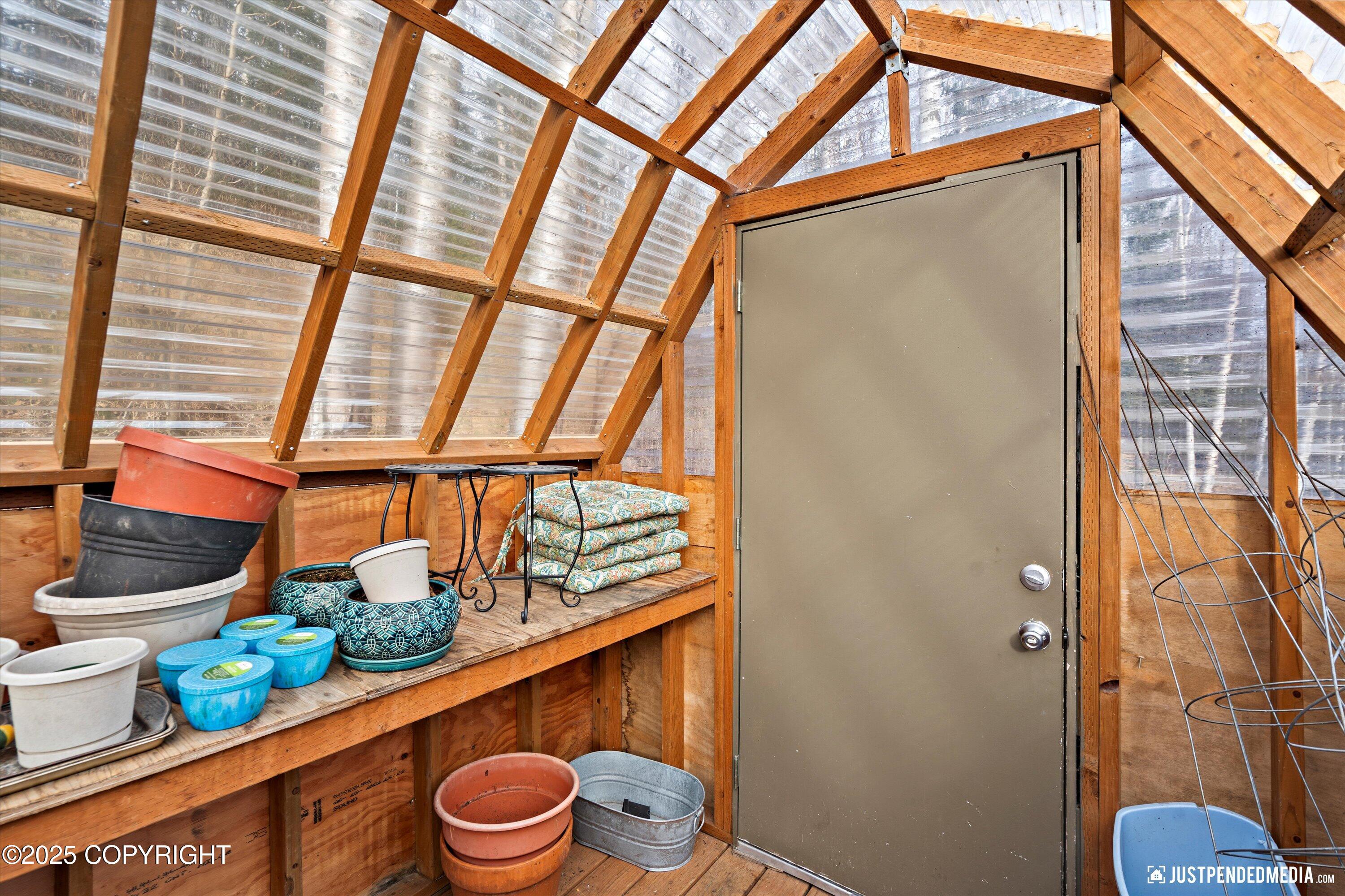 2516 Glenkerry Drive