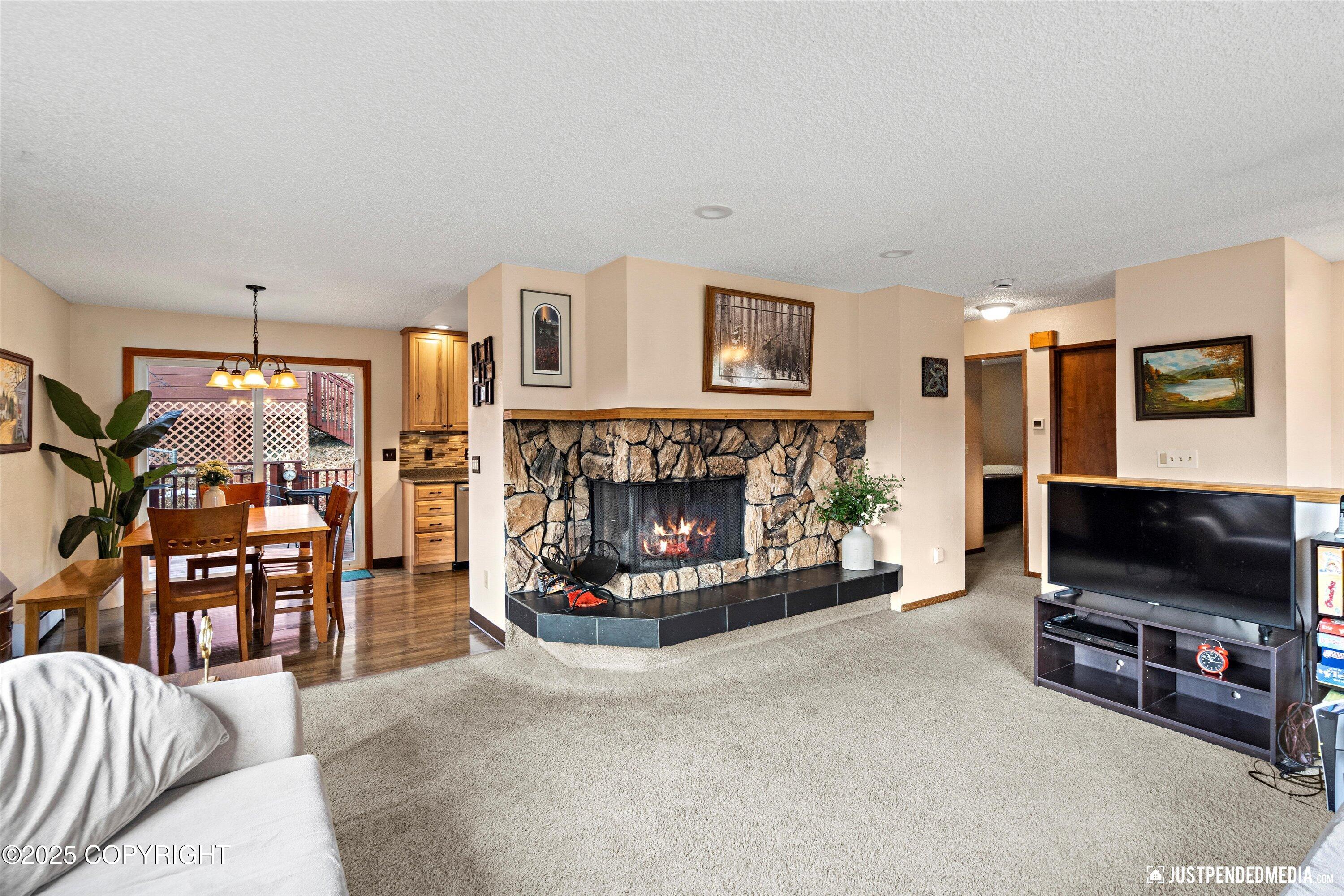 2516 Glenkerry Drive