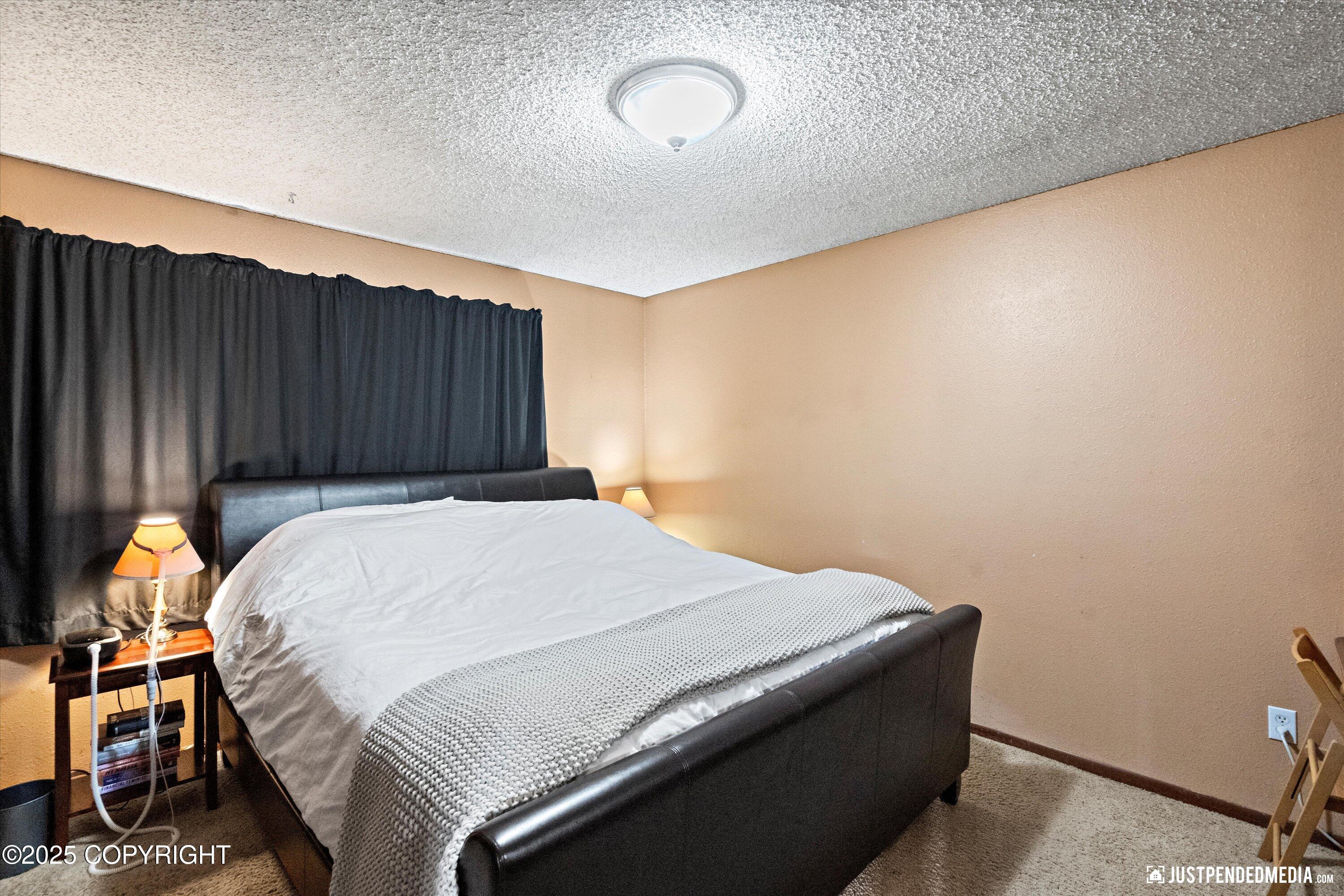 2516 Glenkerry Drive