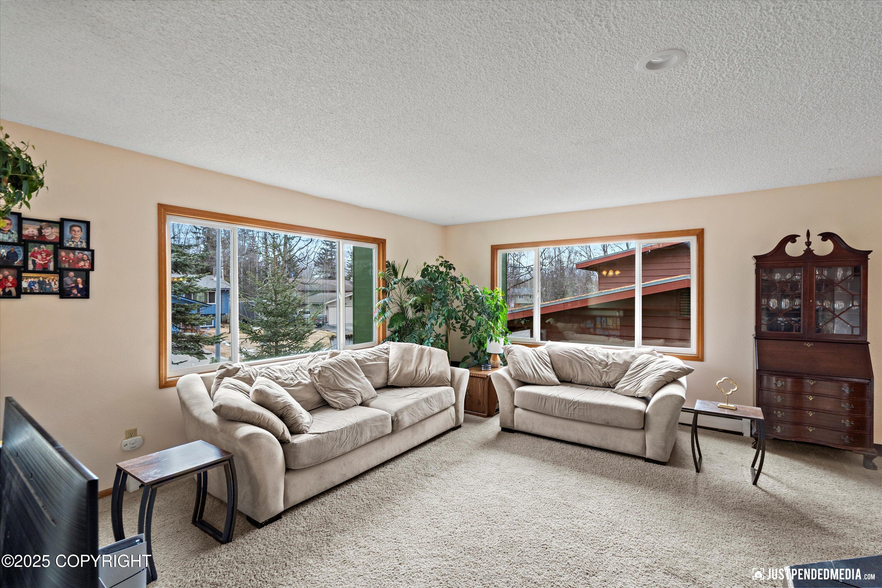 2516 Glenkerry Drive