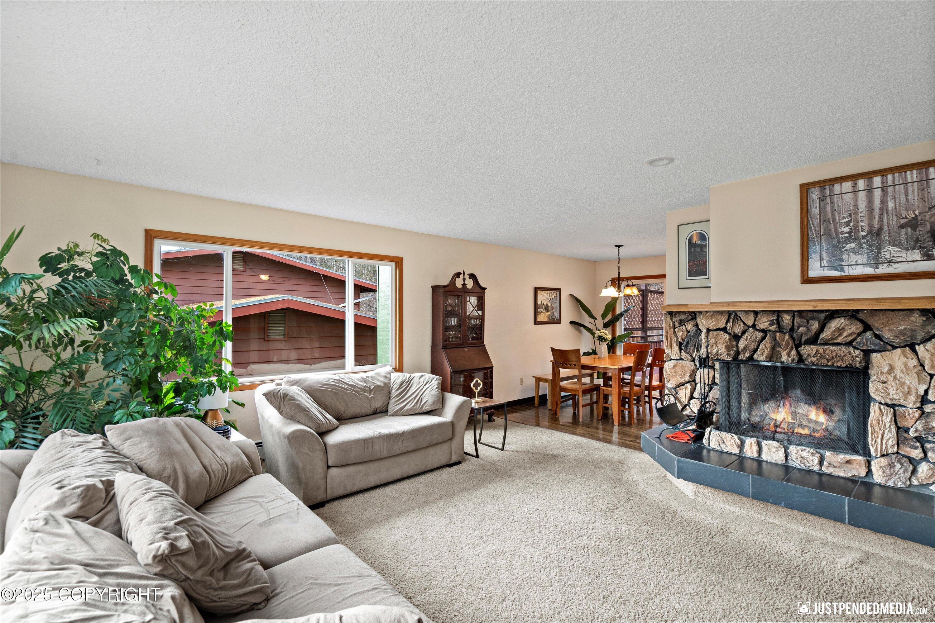 2516 Glenkerry Drive