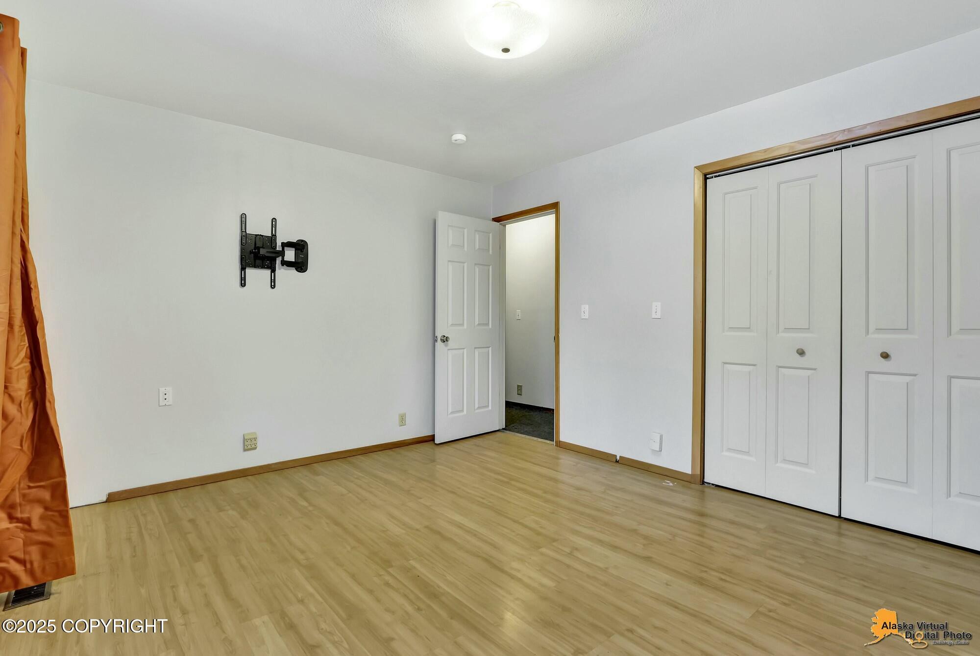 2521 Curlew Circle