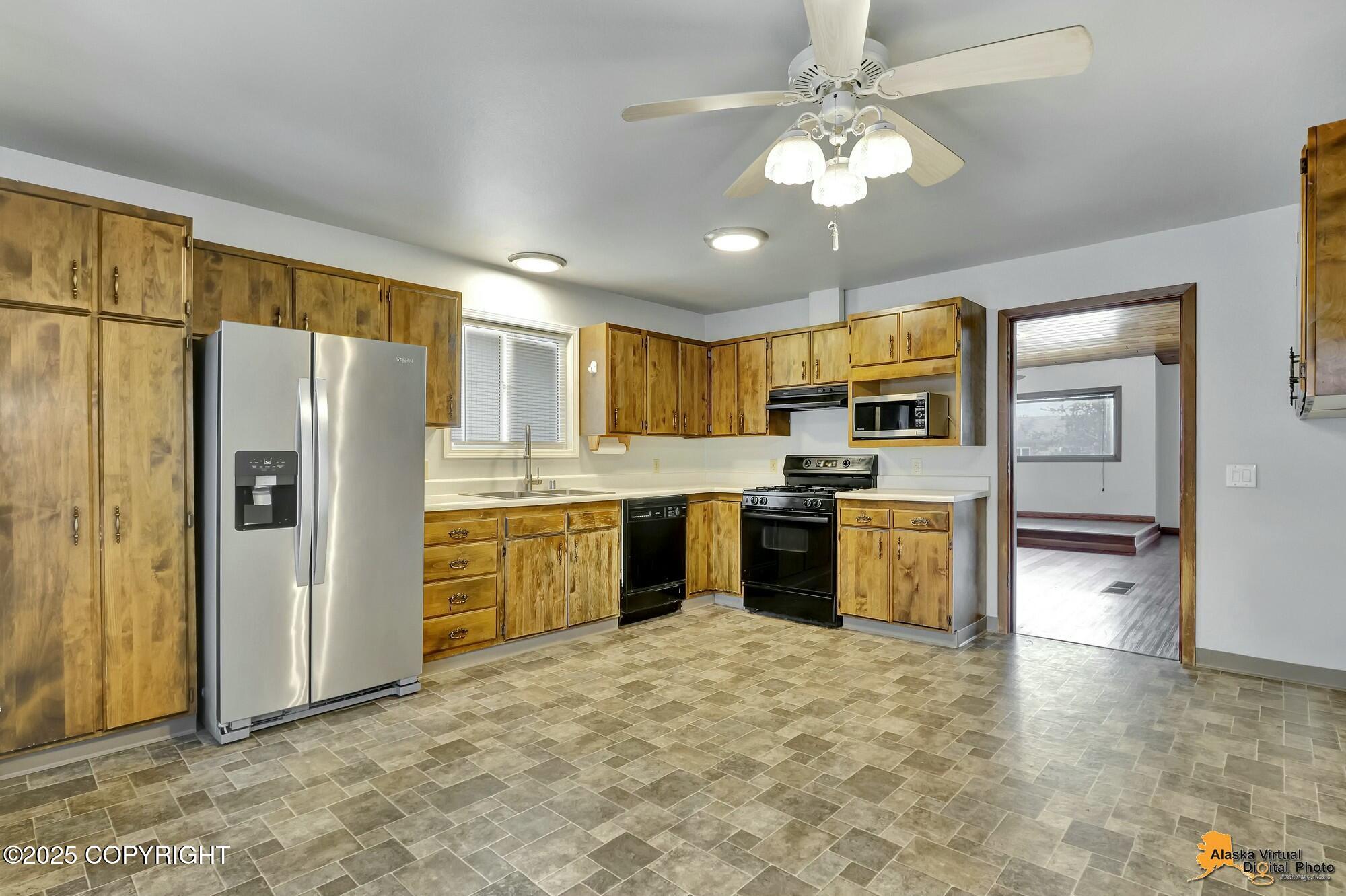 2521 Curlew Circle