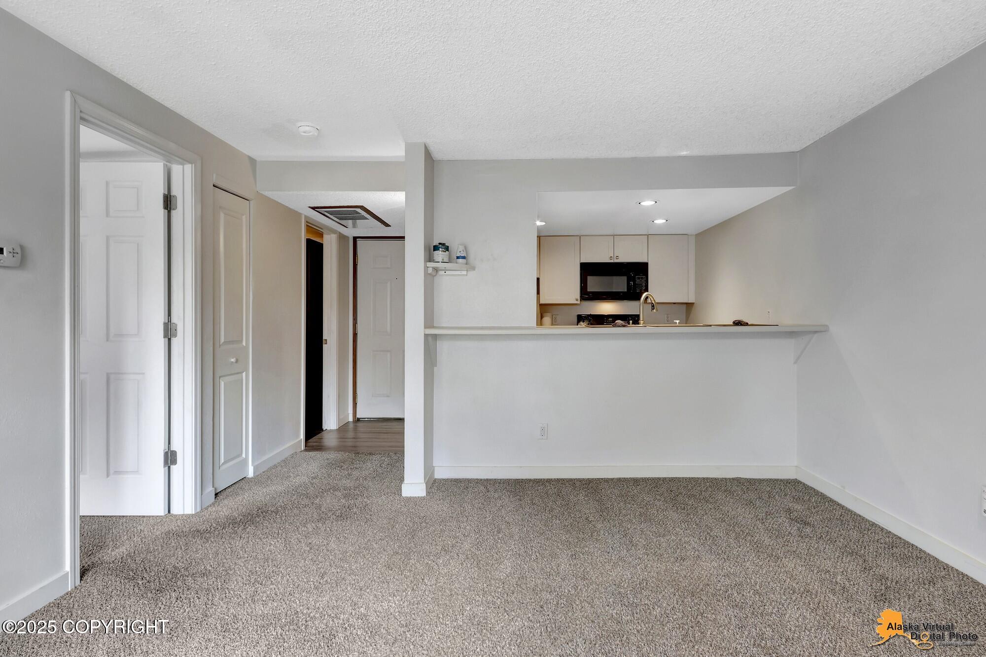 9625 Independence Drive # 101 Unit: #C-101