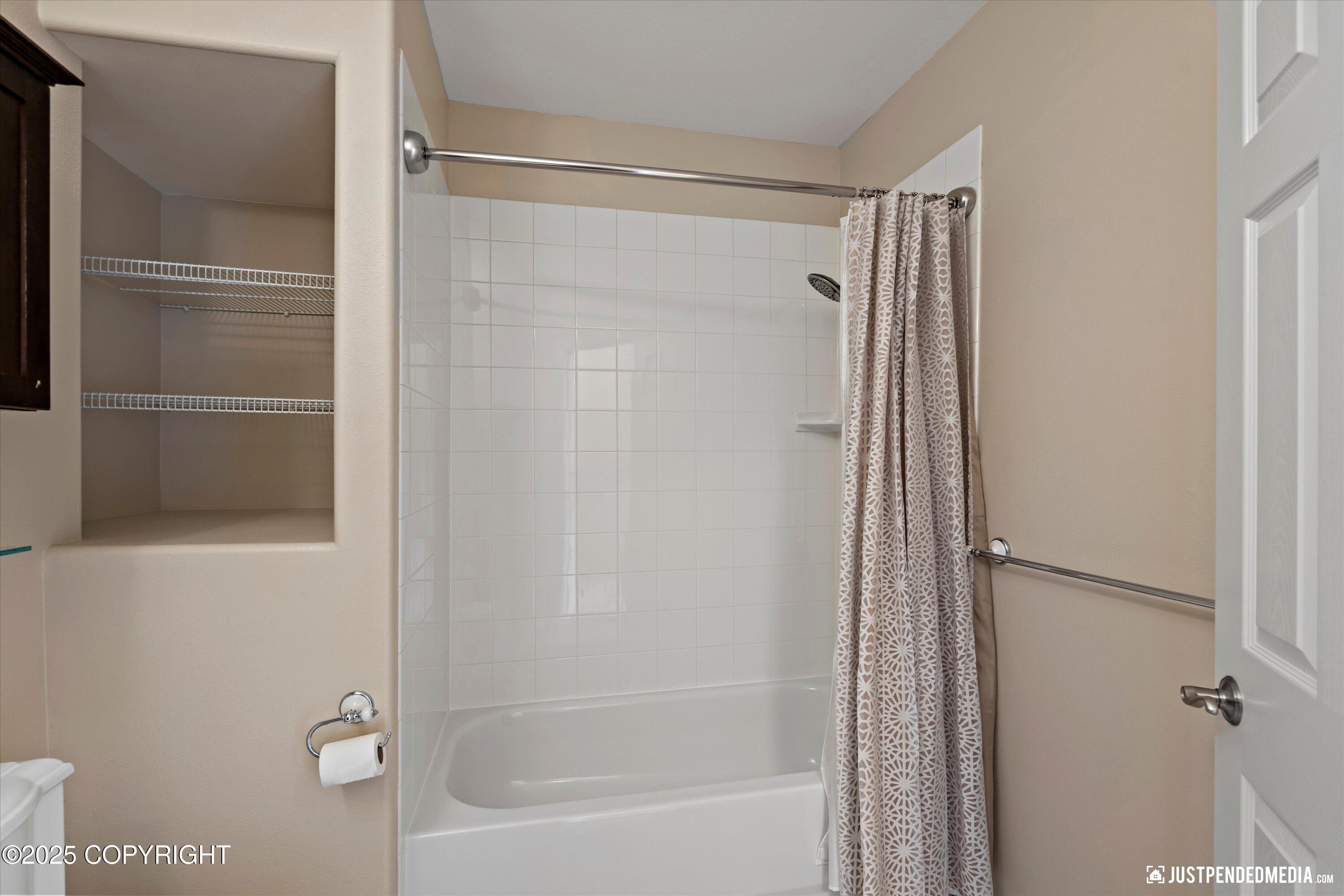 16100 Noble Point Drive