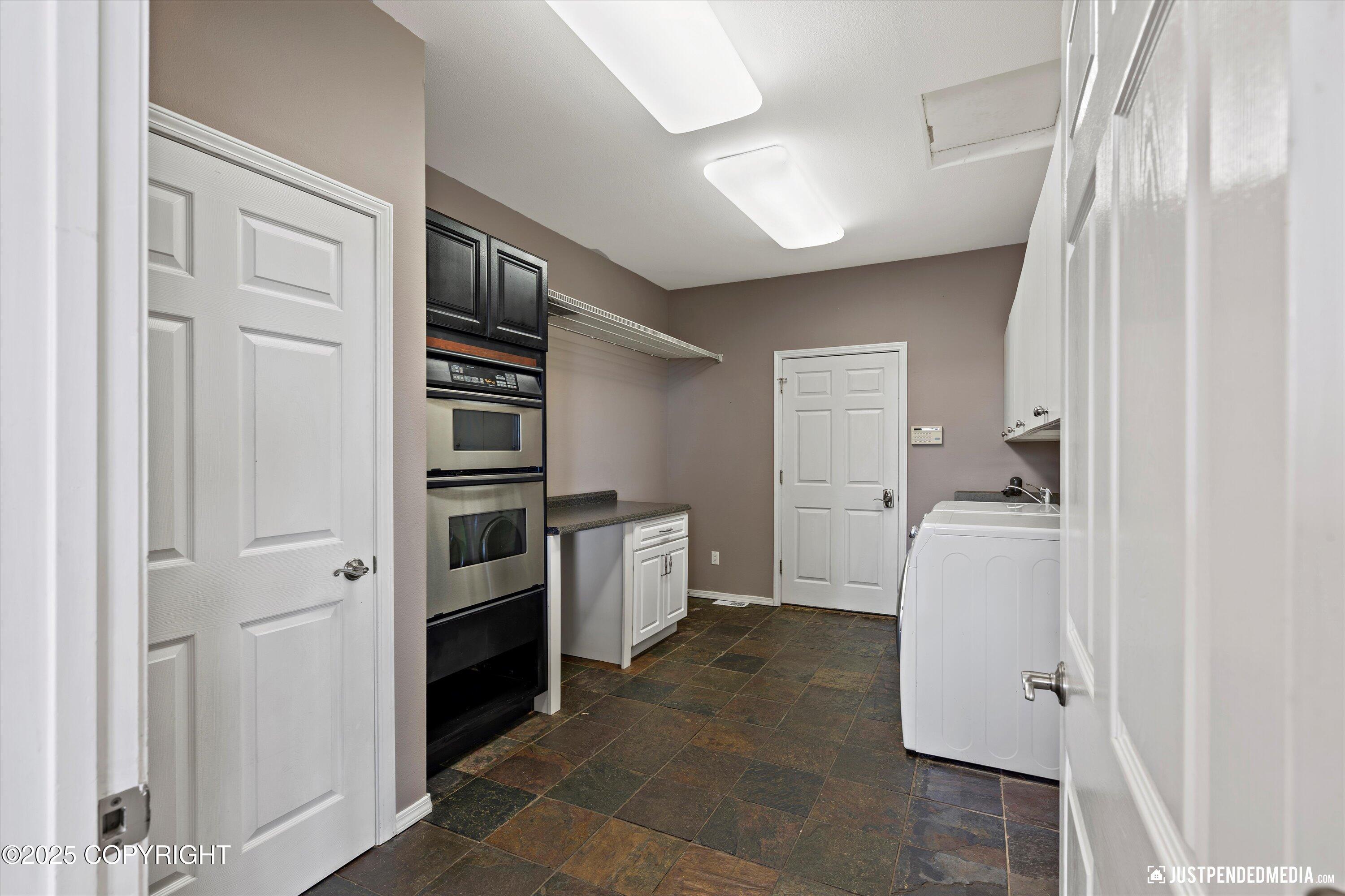 16100 Noble Point Drive