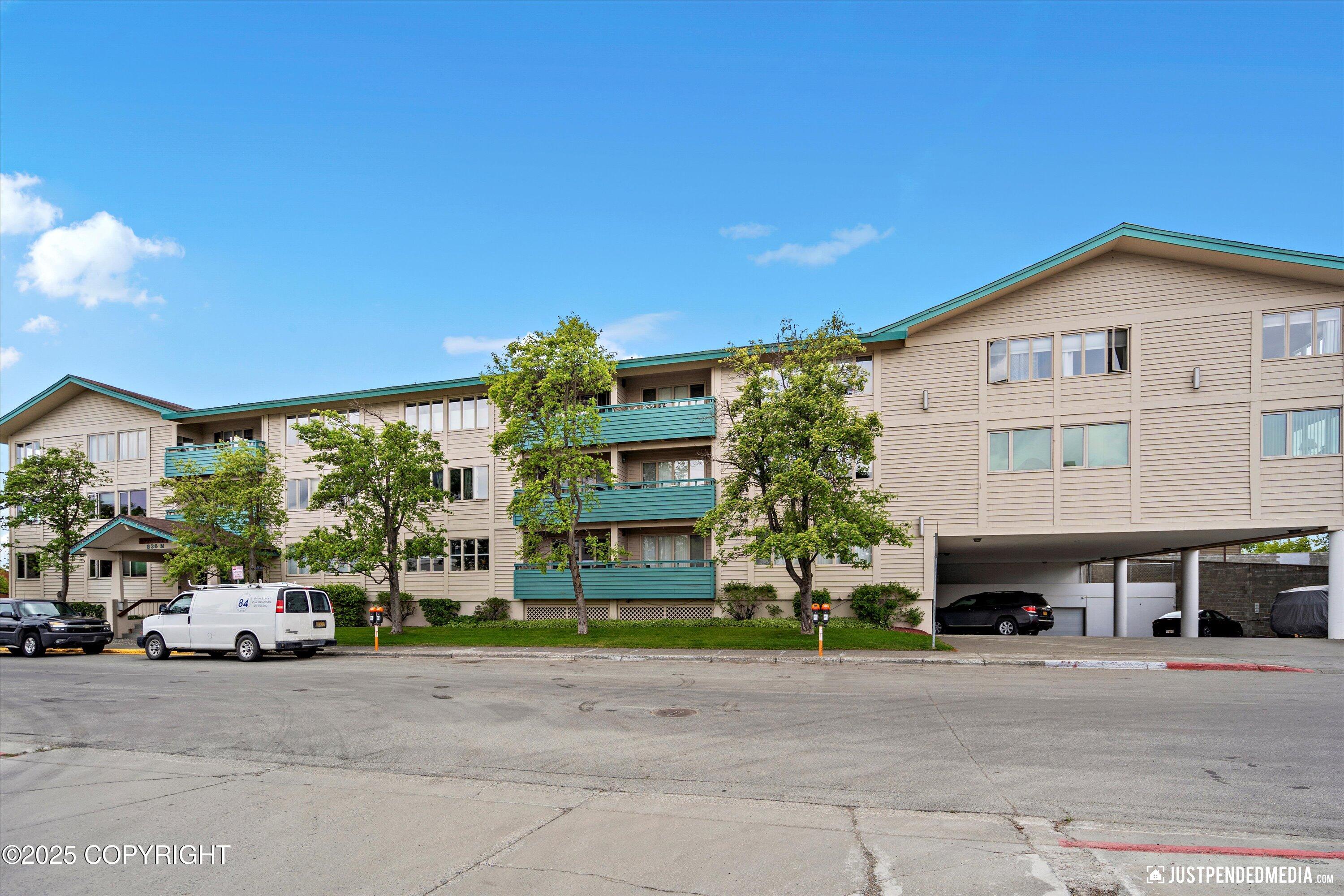 836 M Street # 215 Unit: #215