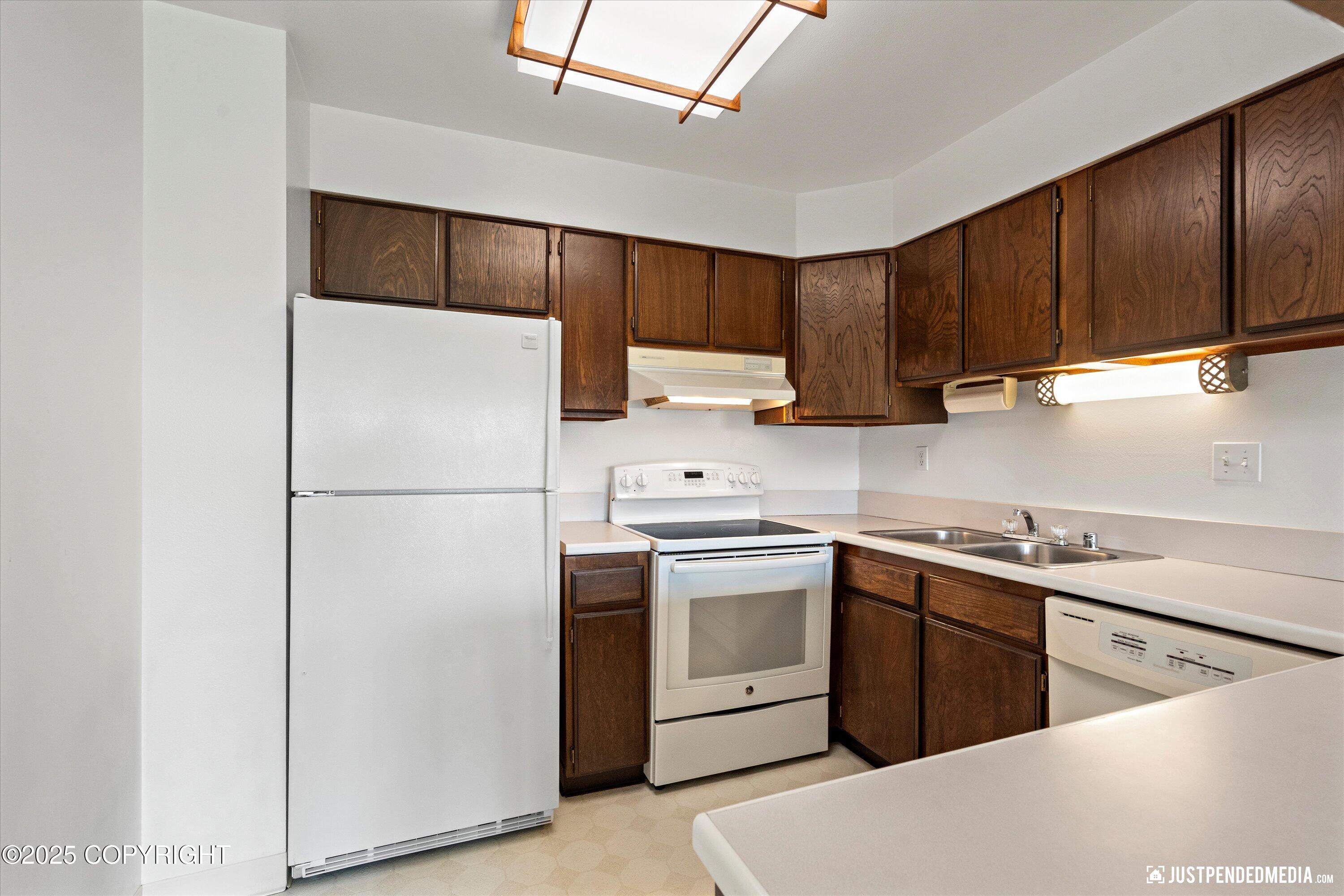 836 M Street # 215 Unit: #215