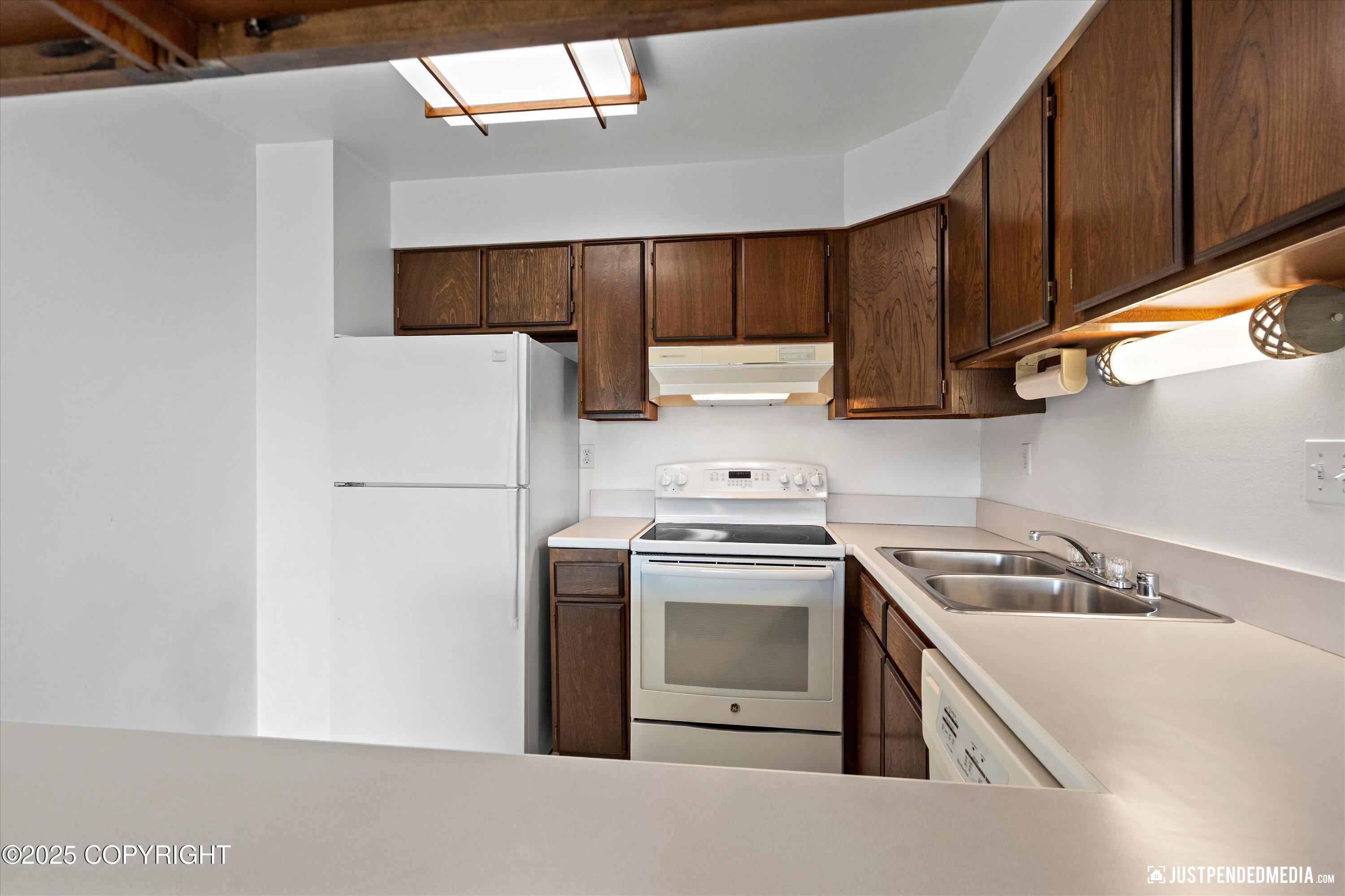 836 M Street # 215 Unit: #215