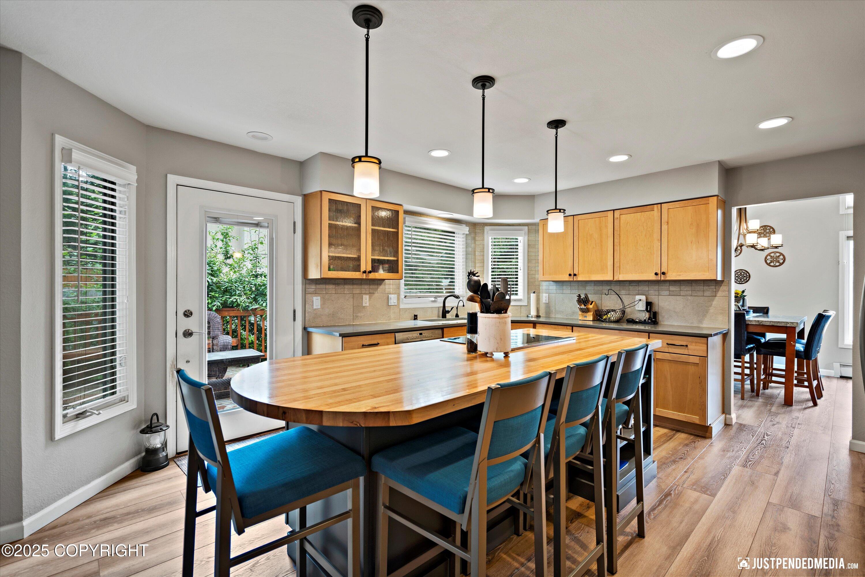 3671 Spinnaker Drive