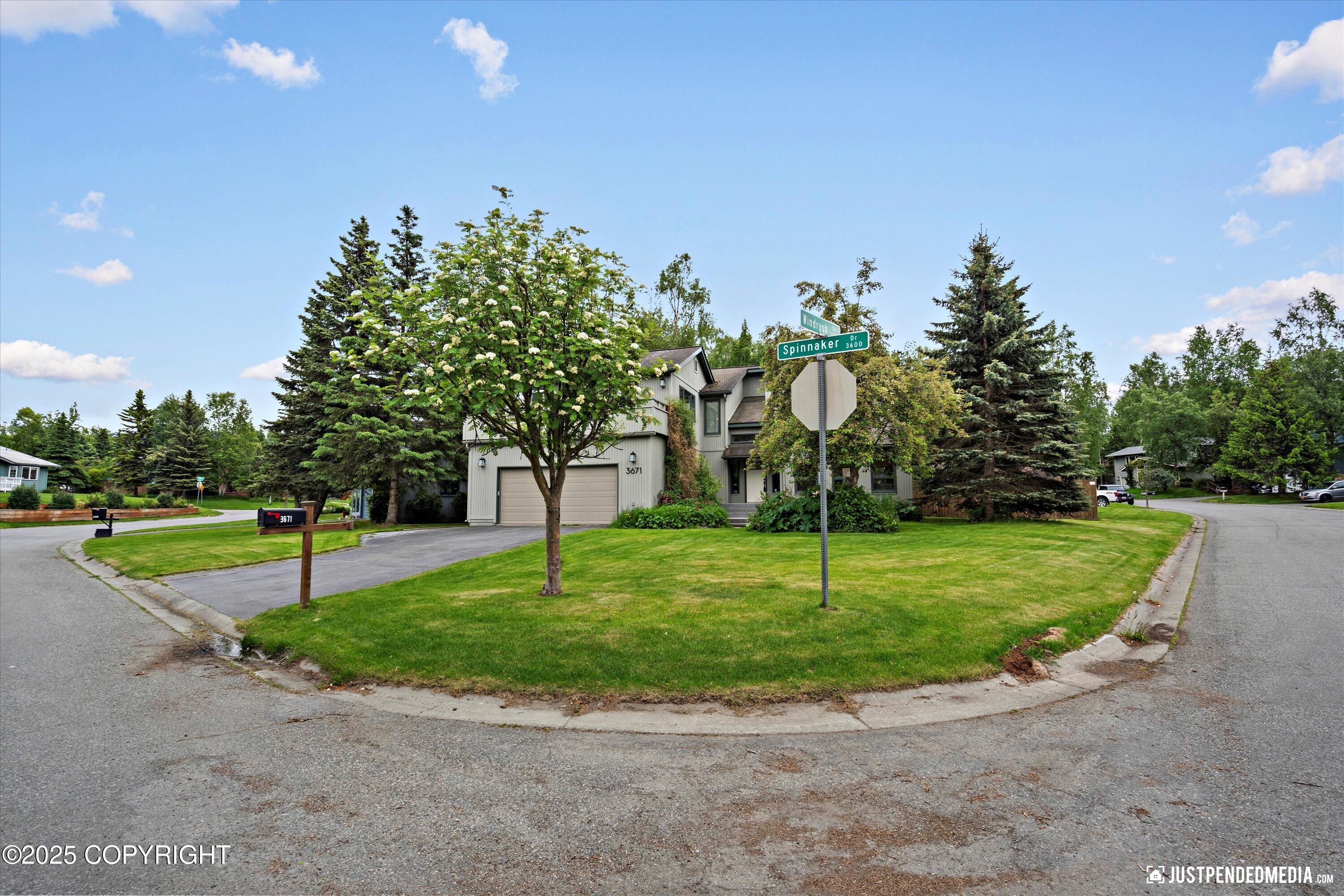 3671 Spinnaker Drive