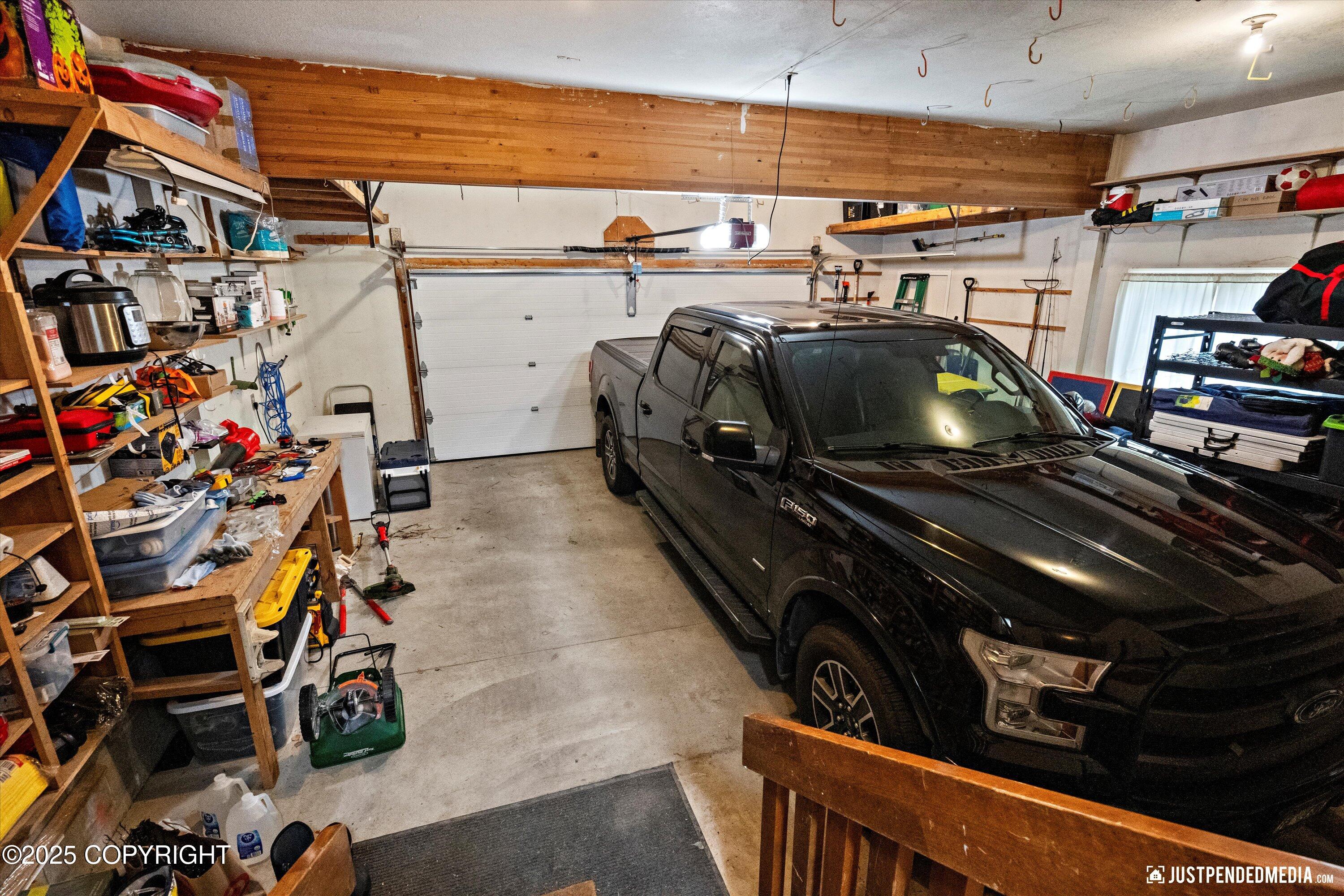 3671 Spinnaker Drive