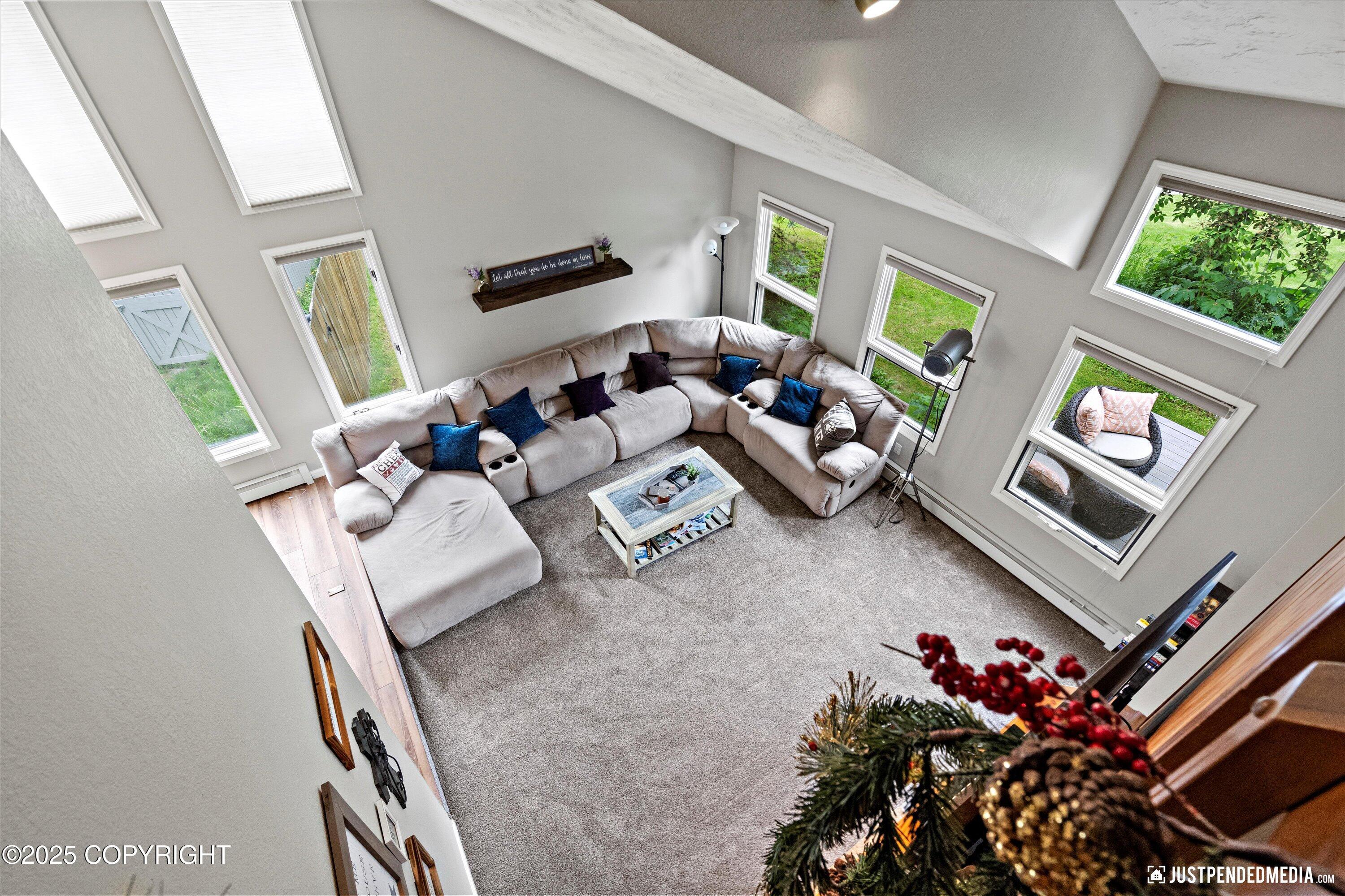 3671 Spinnaker Drive