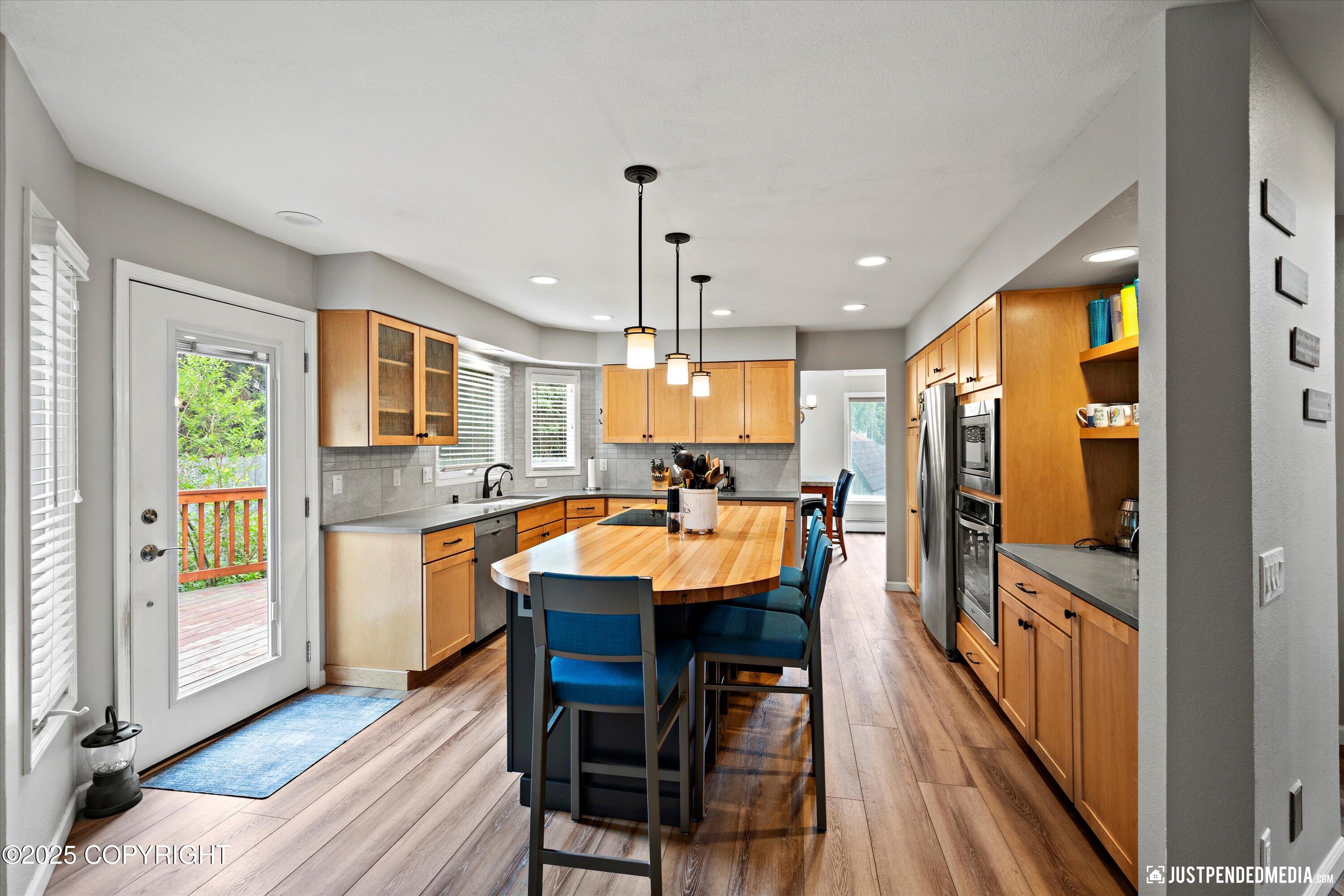 3671 Spinnaker Drive