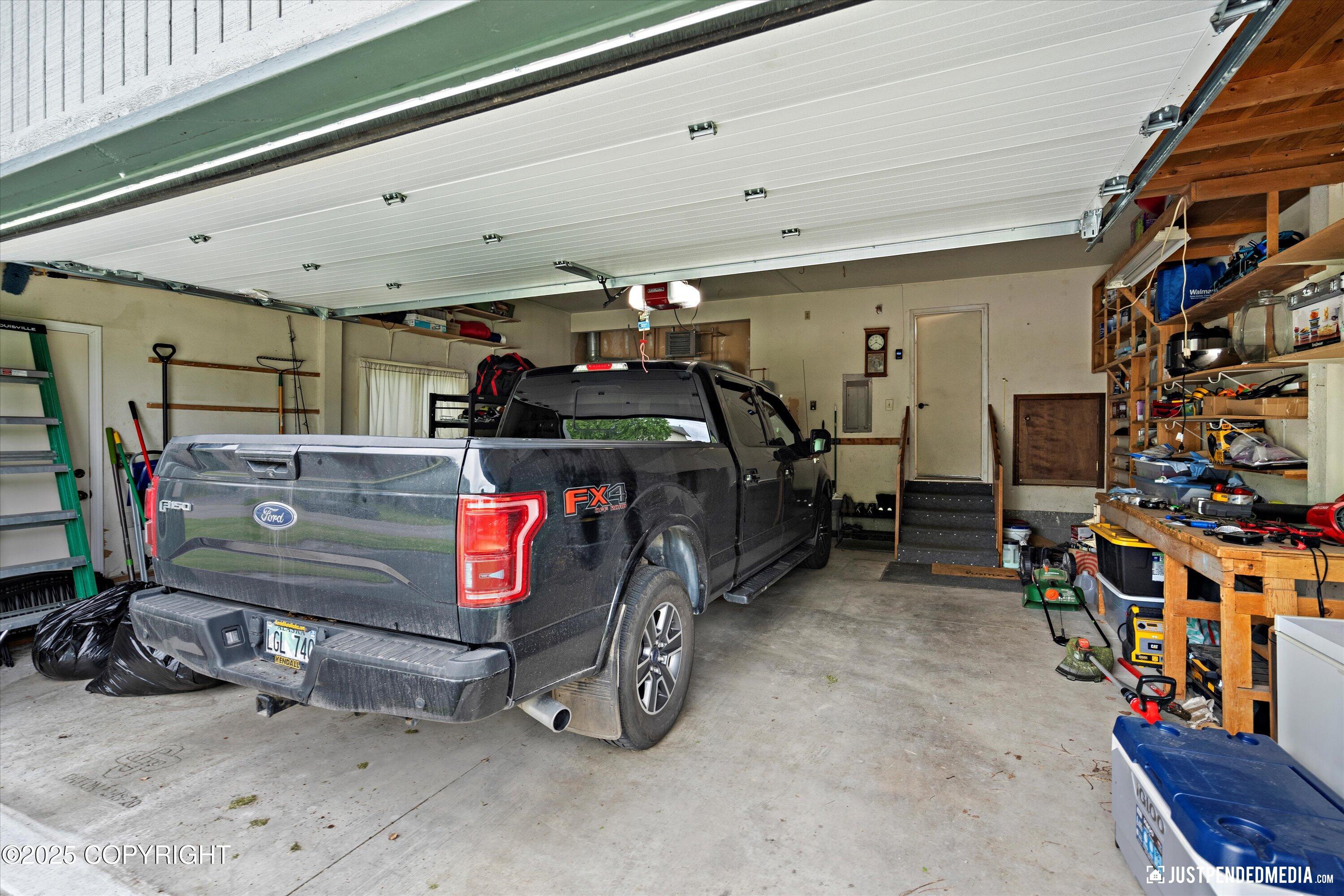 3671 Spinnaker Drive