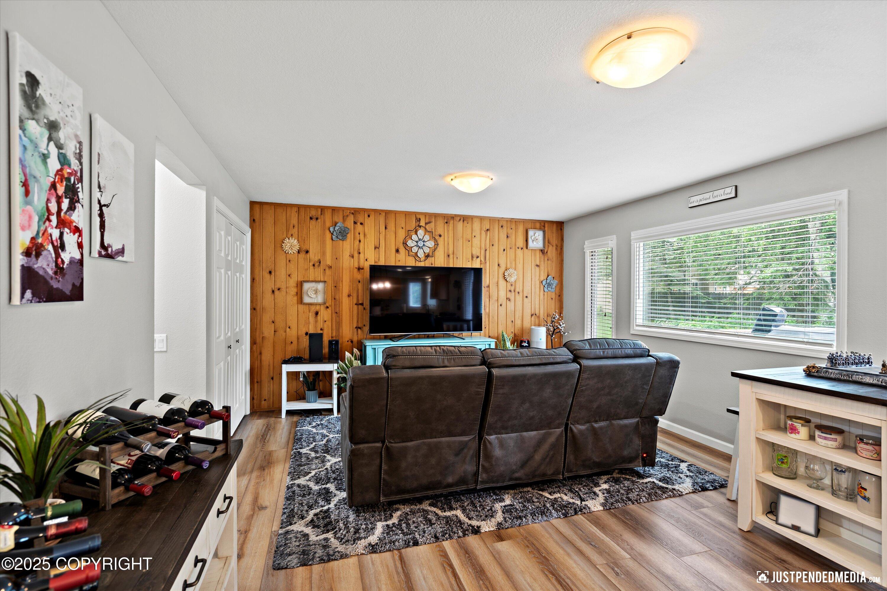 3671 Spinnaker Drive