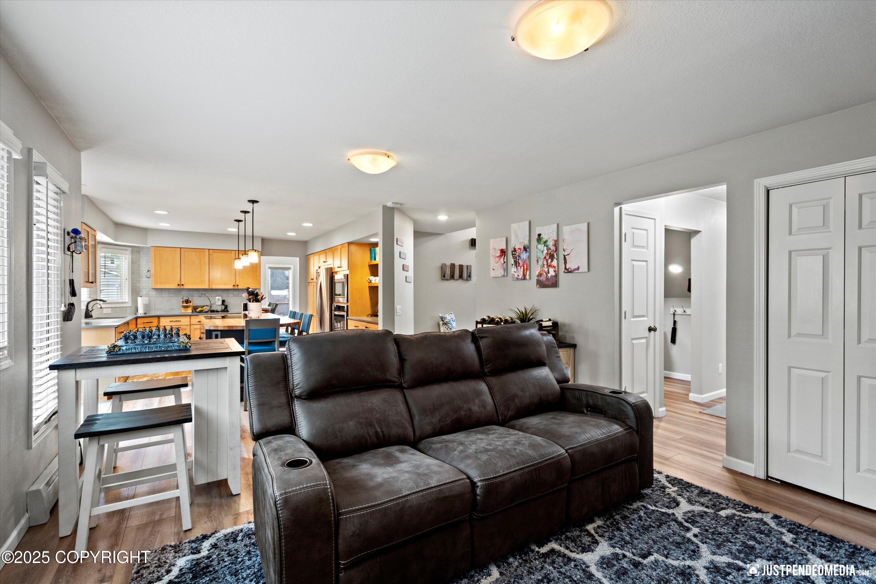 3671 Spinnaker Drive