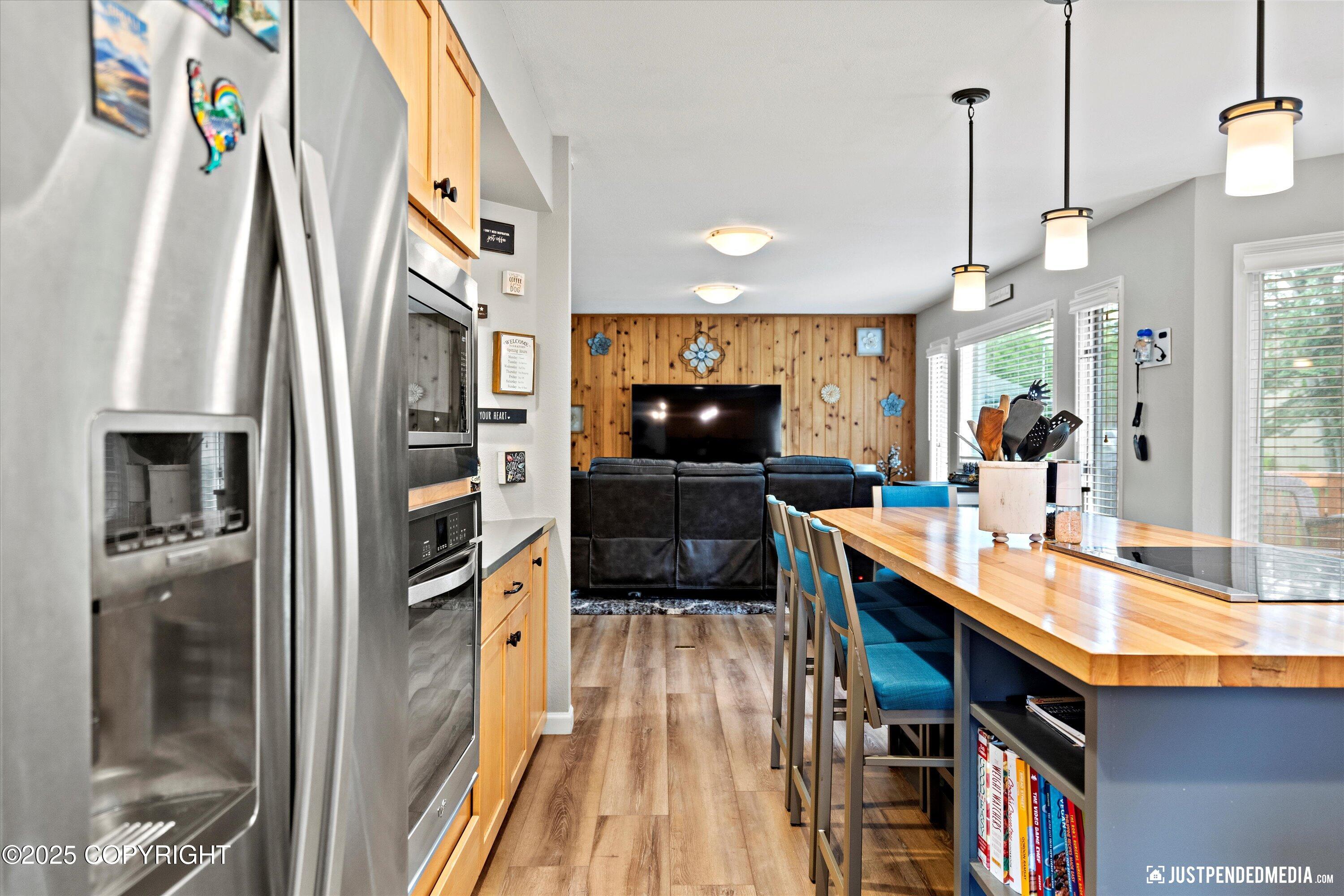 3671 Spinnaker Drive