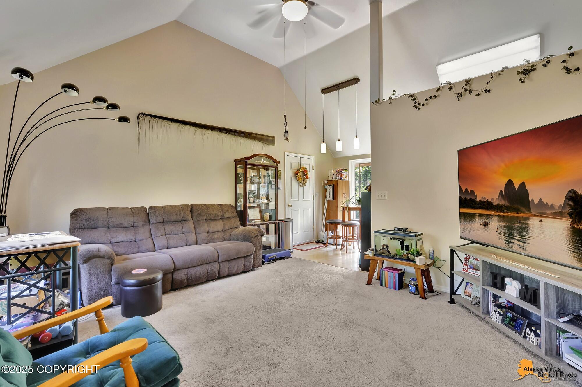 3550 W Wren Street