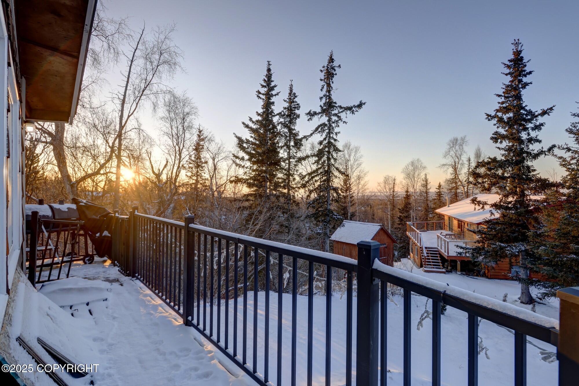 6750 Round Tree Drive