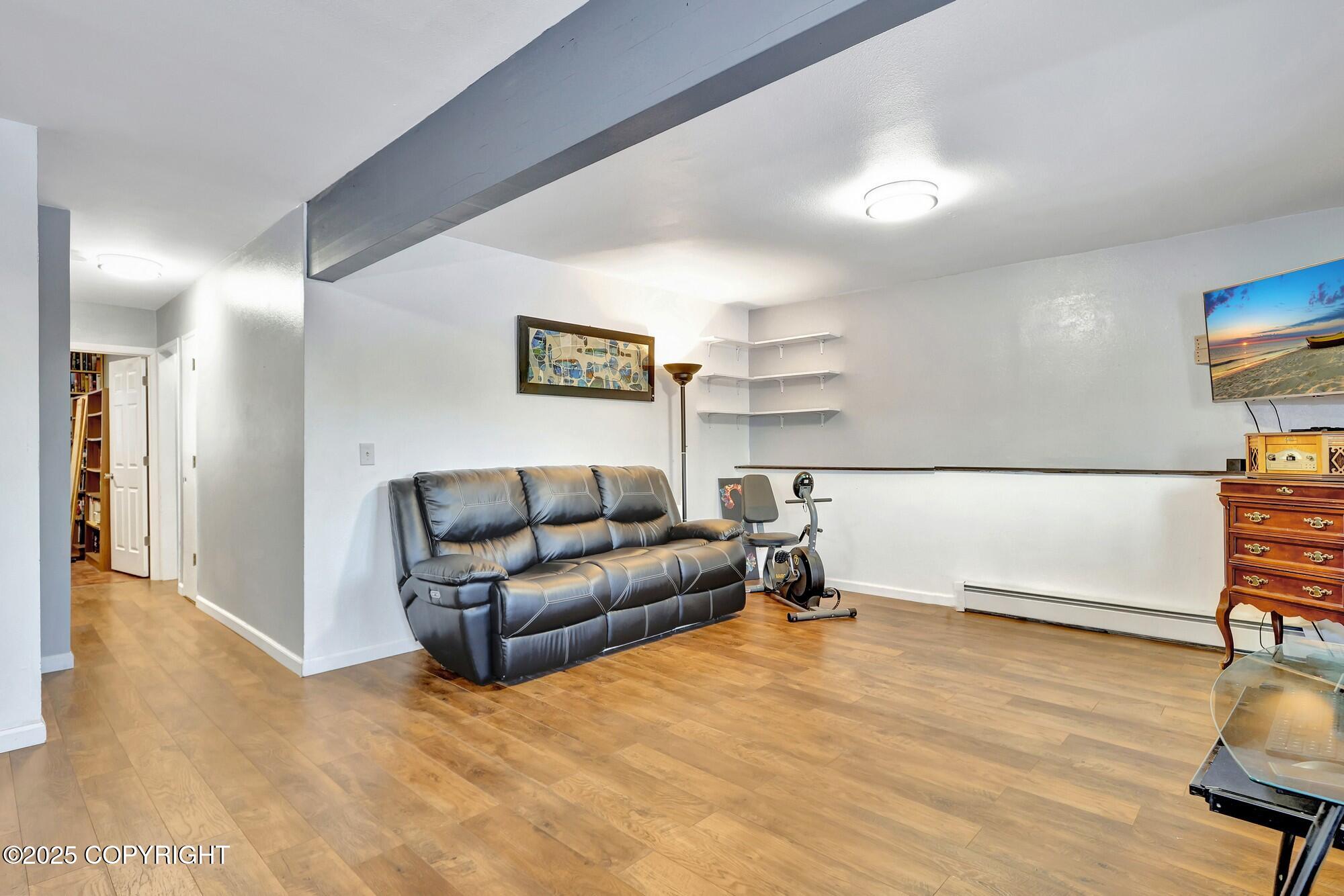 6750 Round Tree Drive