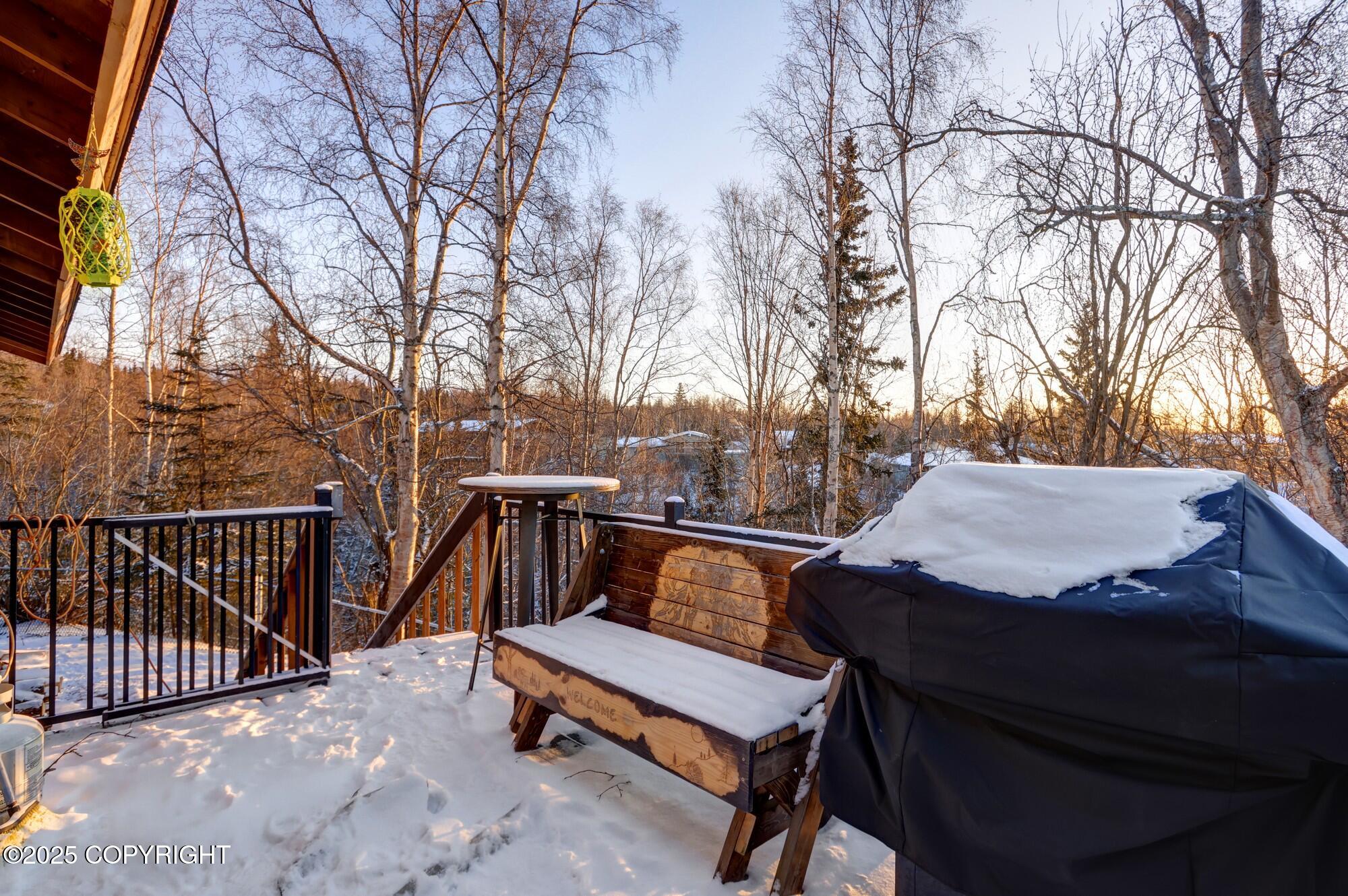 6750 Round Tree Drive