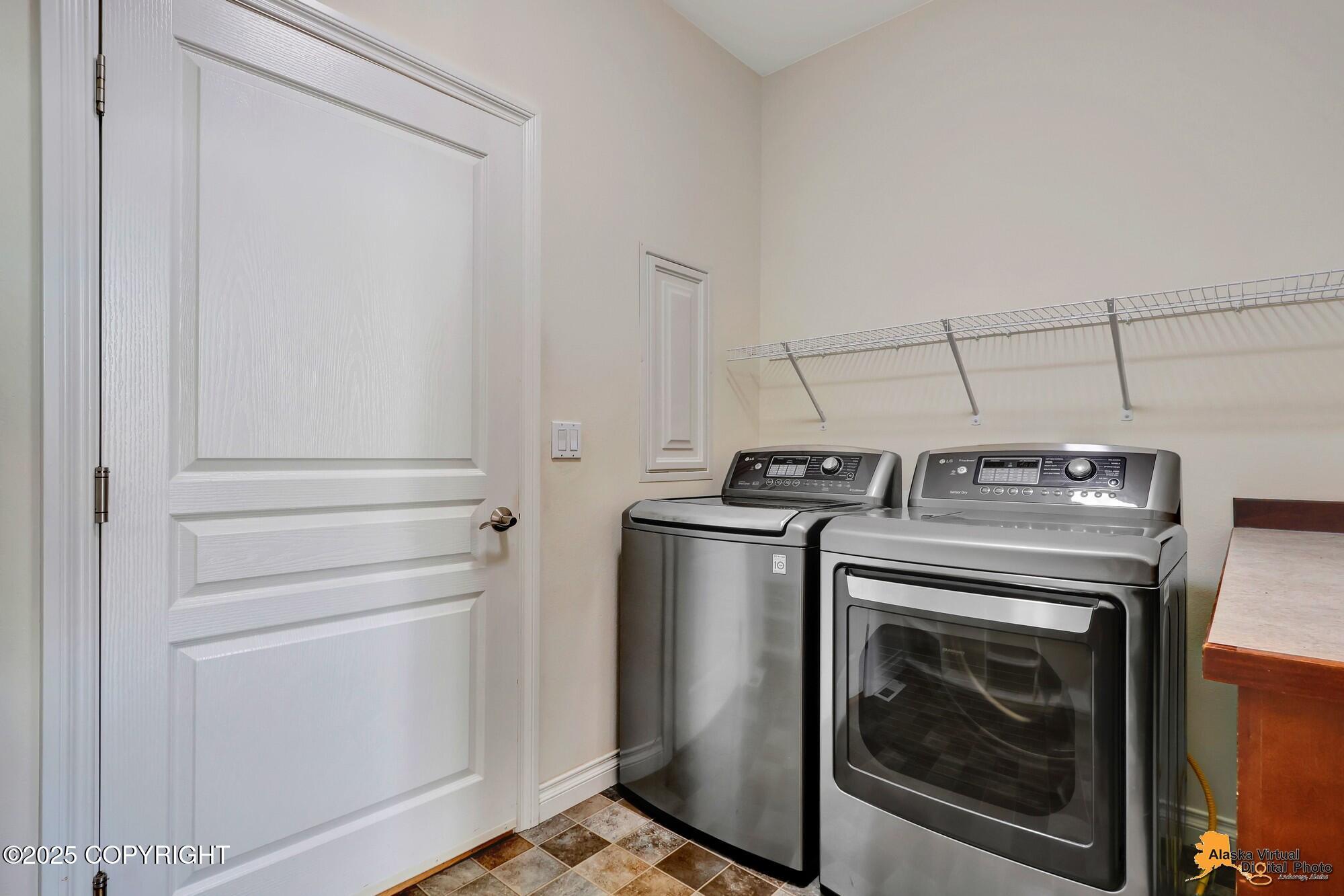 2955 Gladys Marie Circle