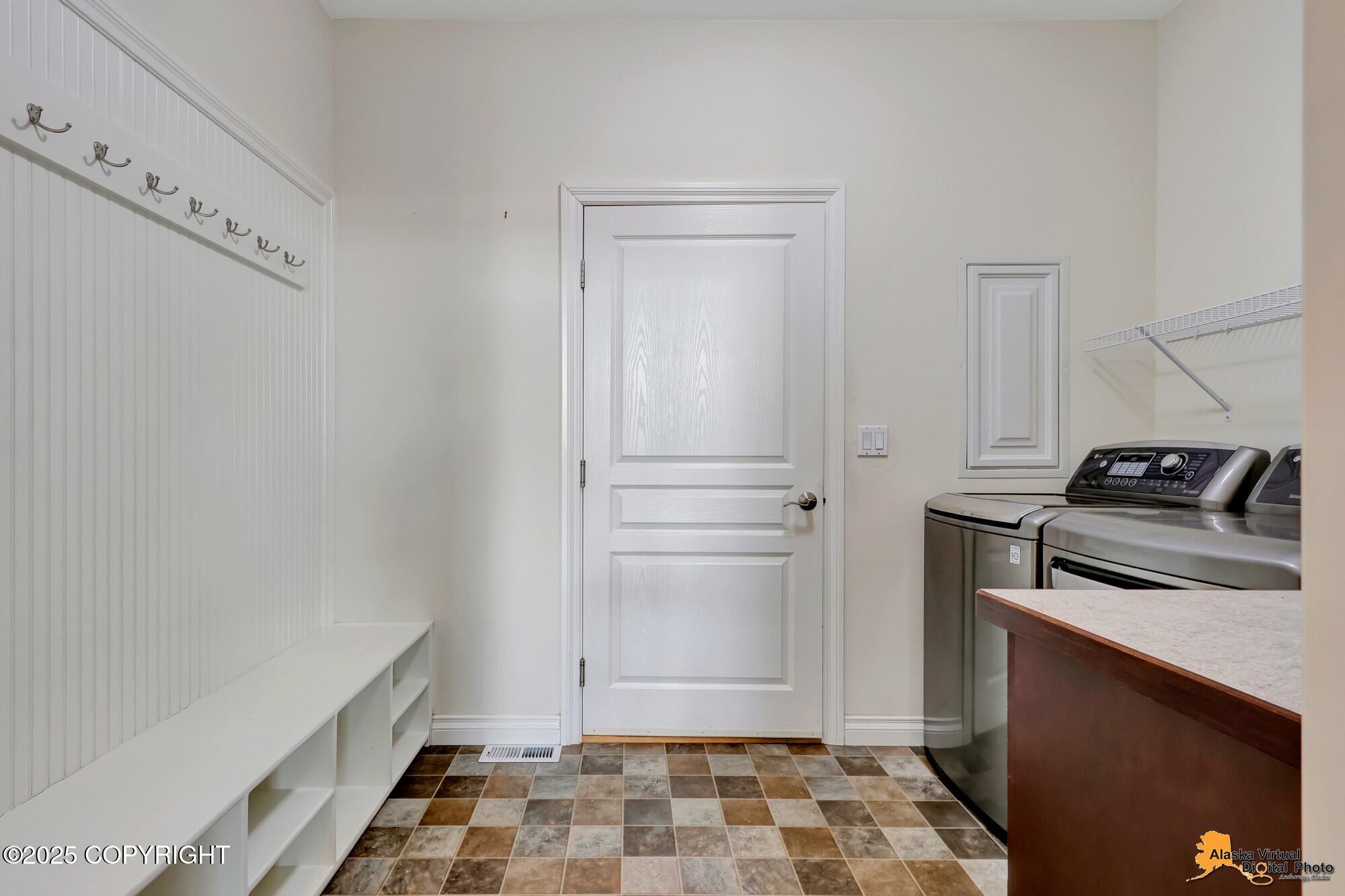 2955 Gladys Marie Circle