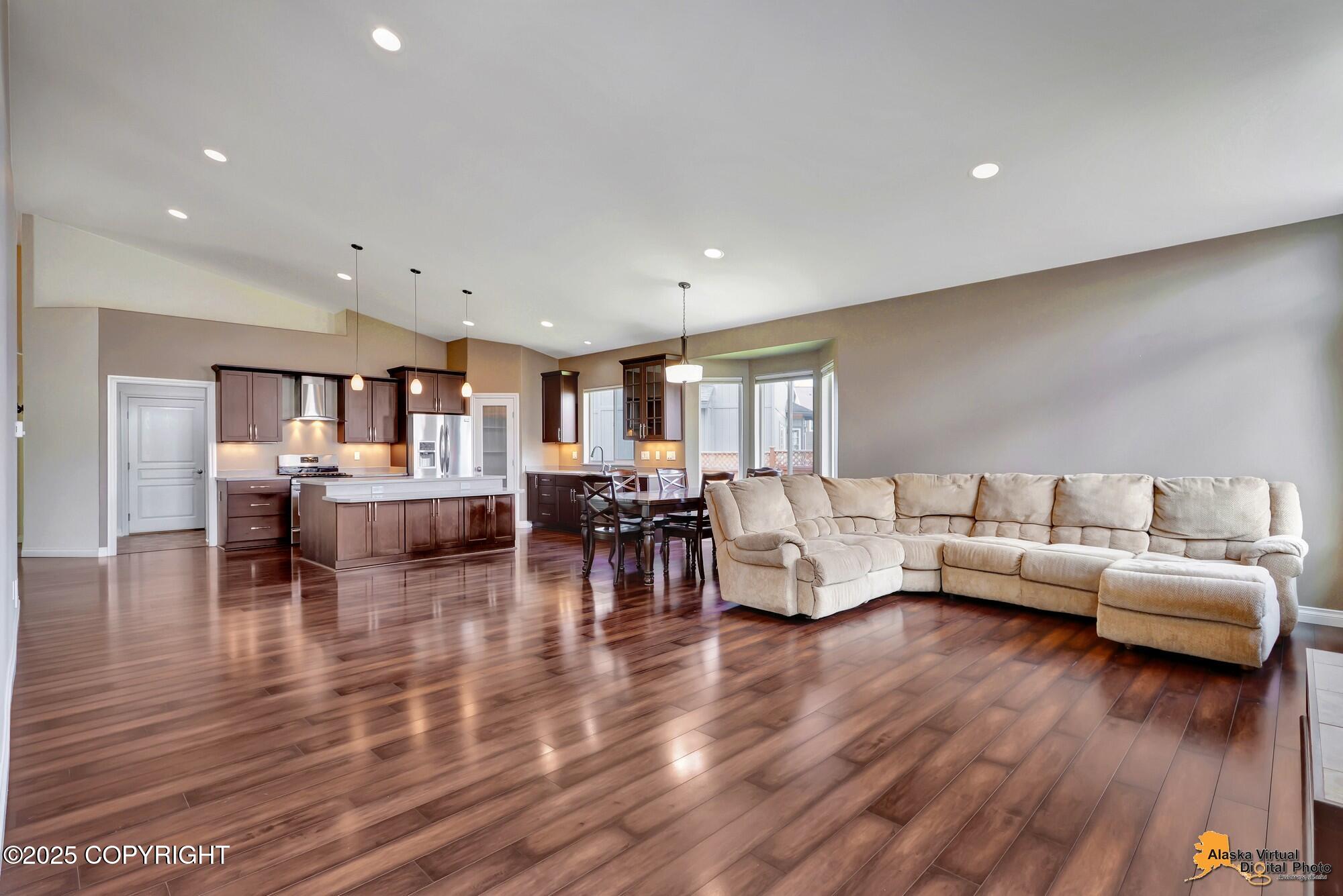 2955 Gladys Marie Circle