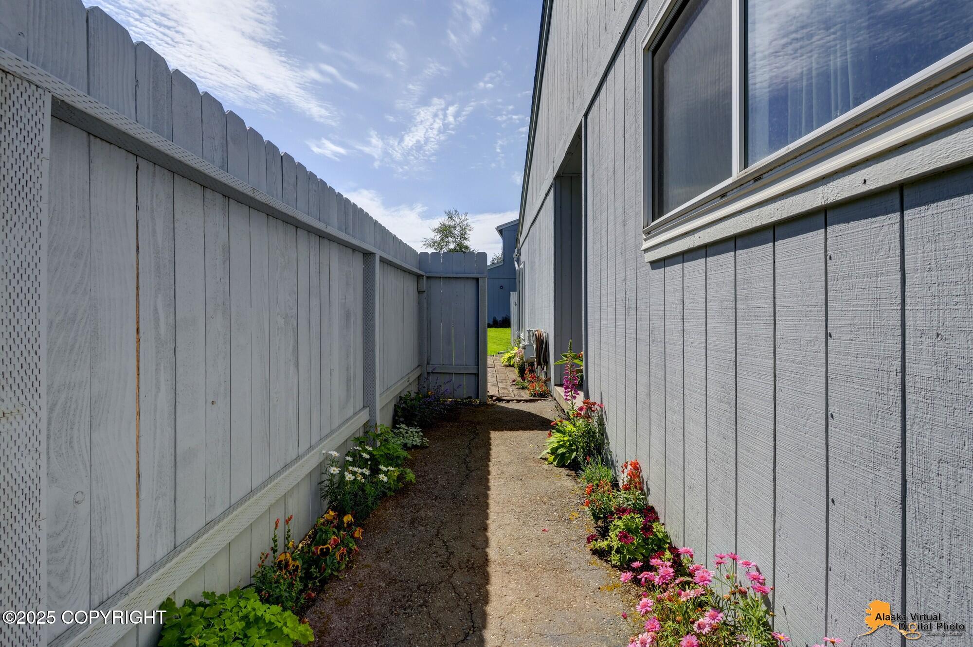 1709 Morningtide Court