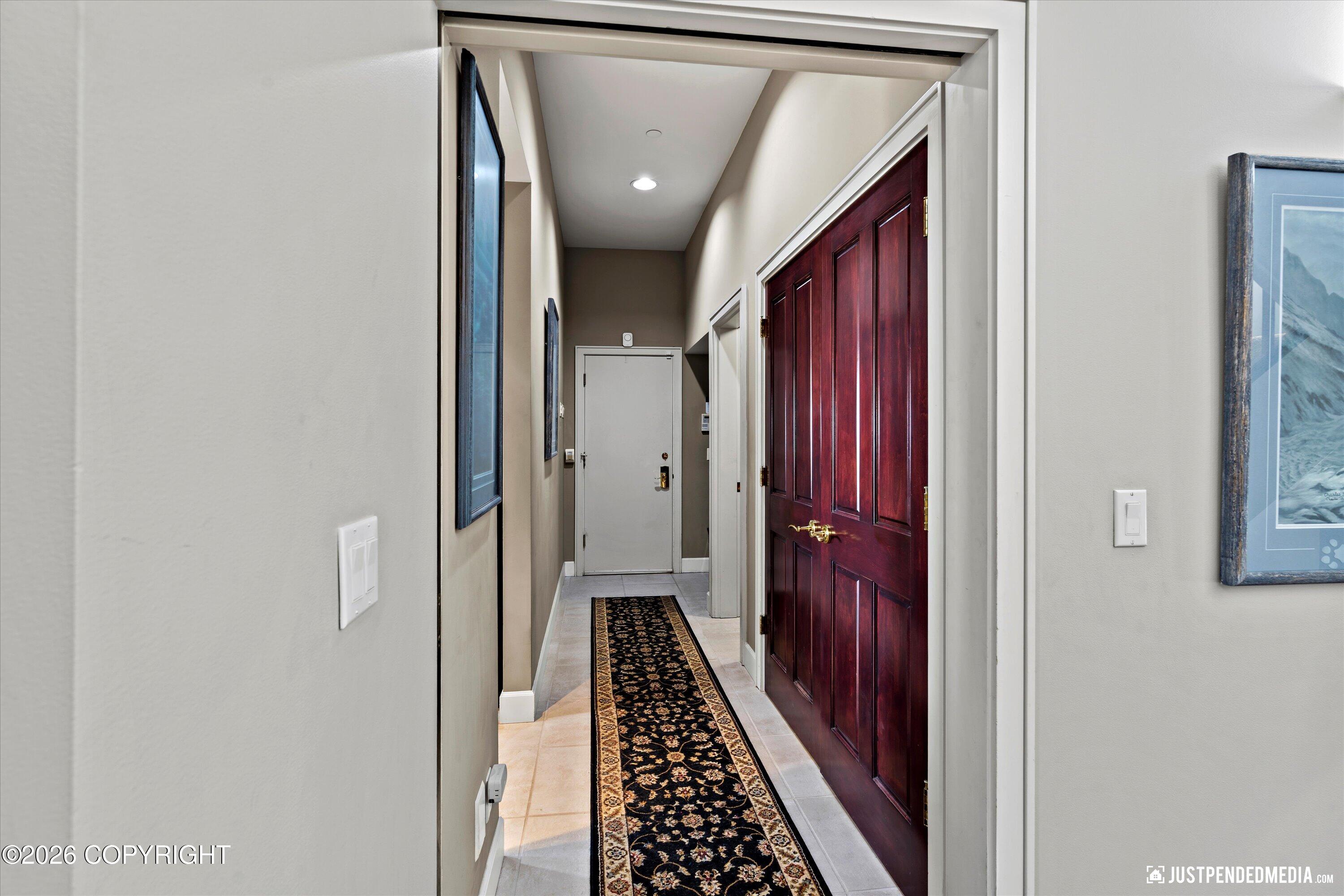 9900 Hillhaven Circle