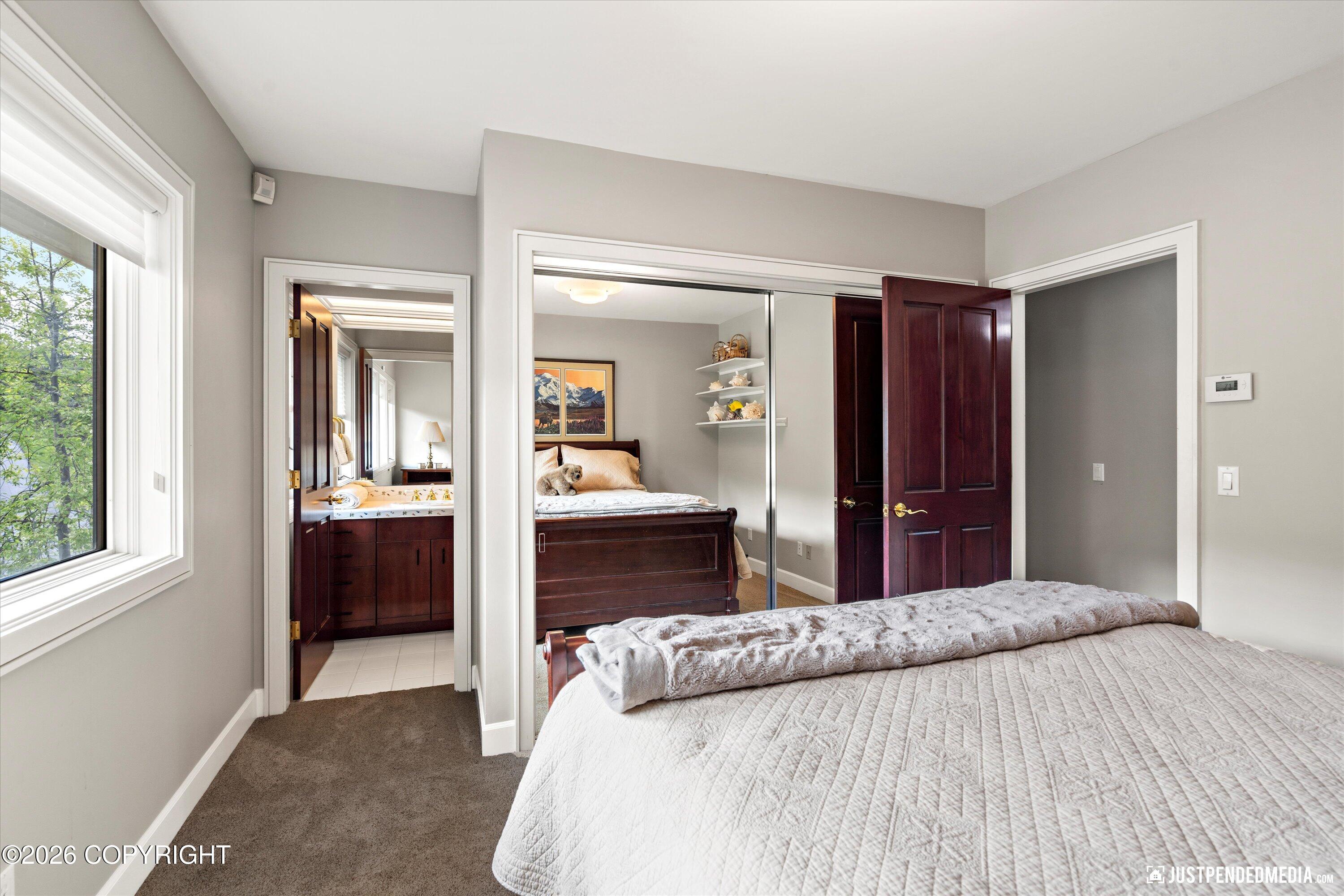 9900 Hillhaven Circle