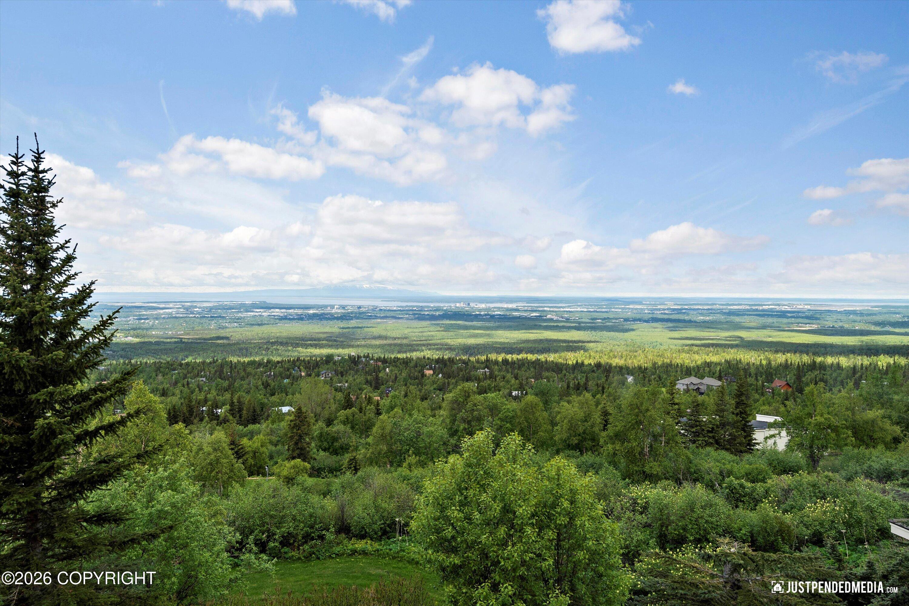 9900 Hillhaven Circle