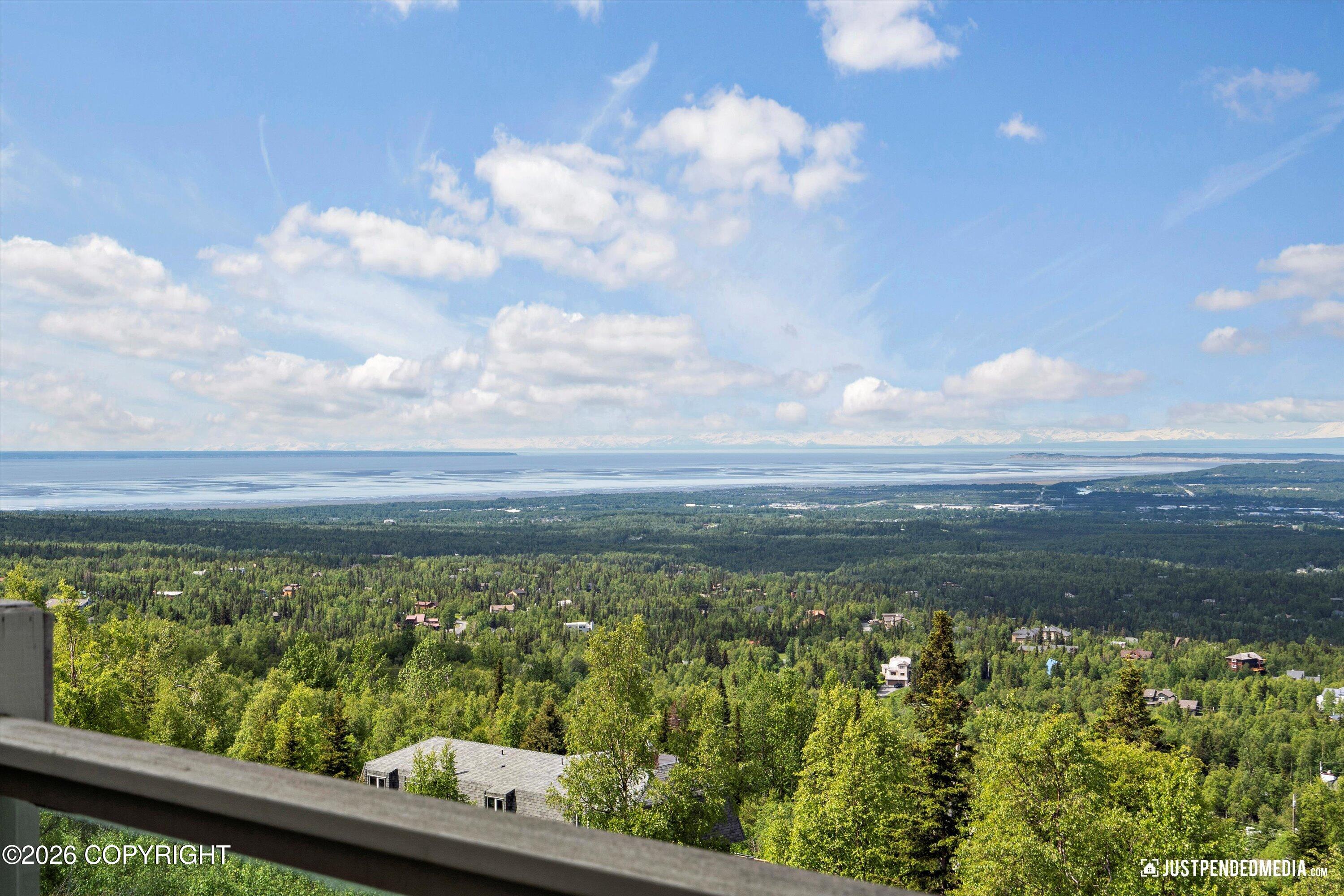 9900 Hillhaven Circle