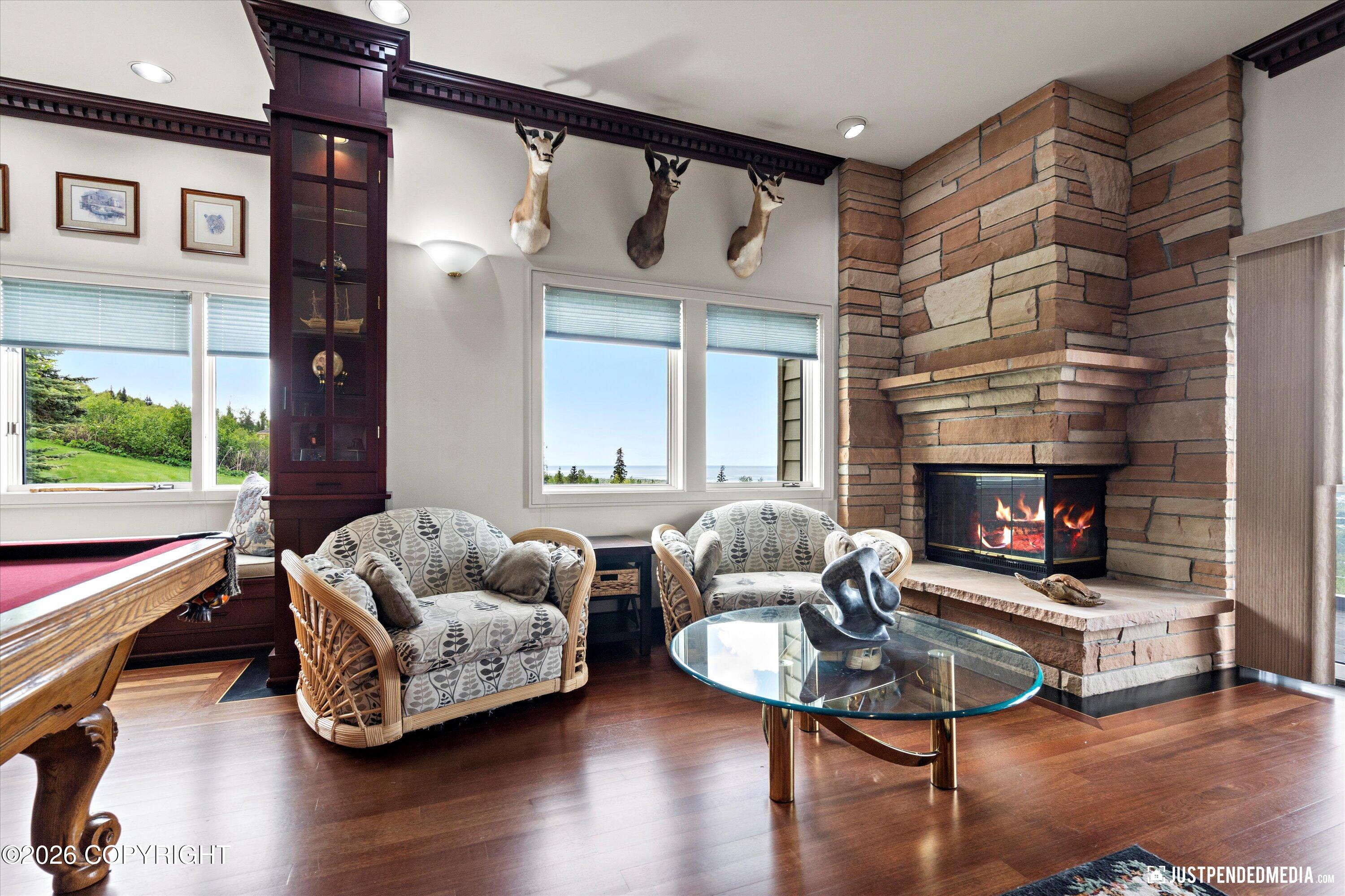 9900 Hillhaven Circle