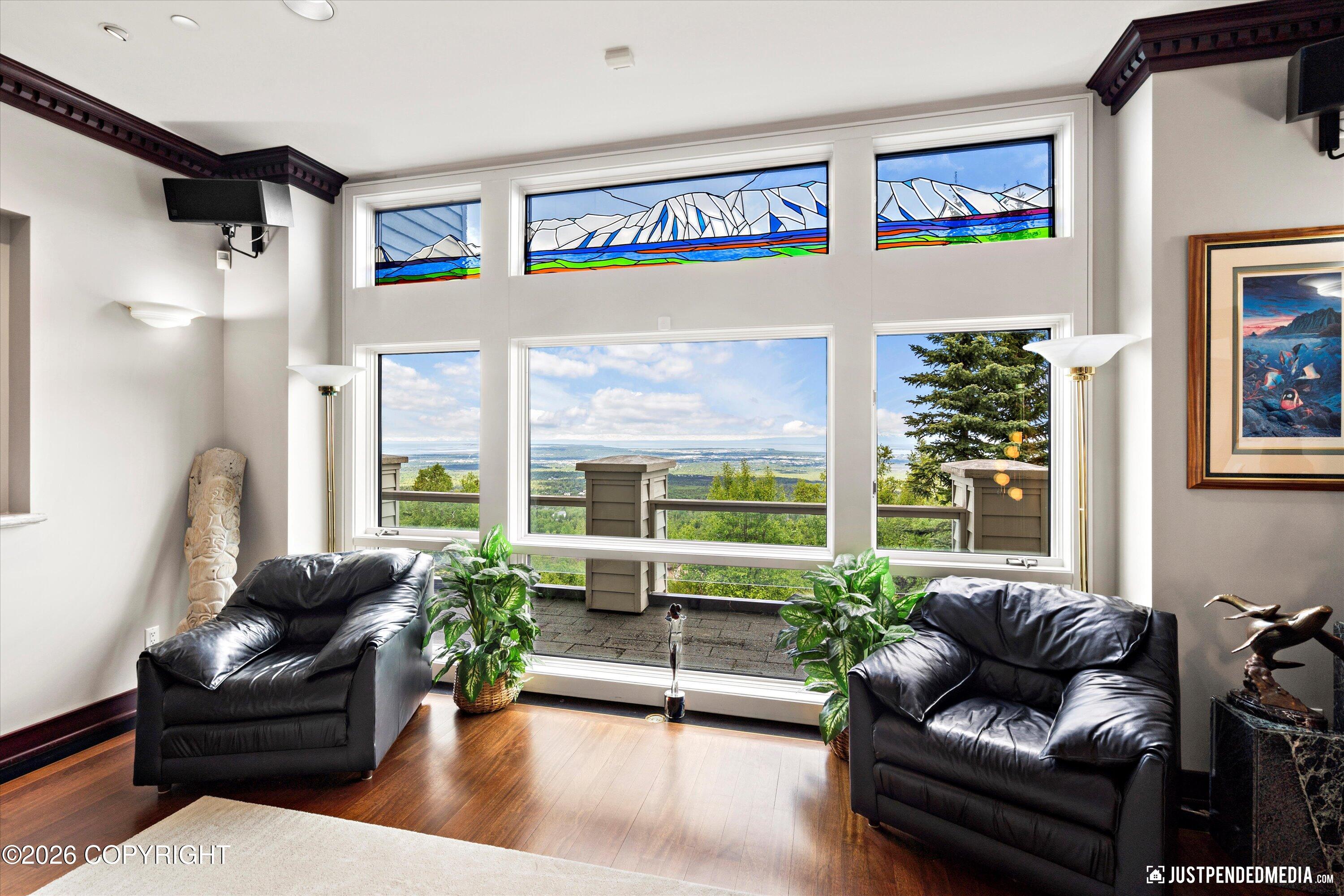 9900 Hillhaven Circle