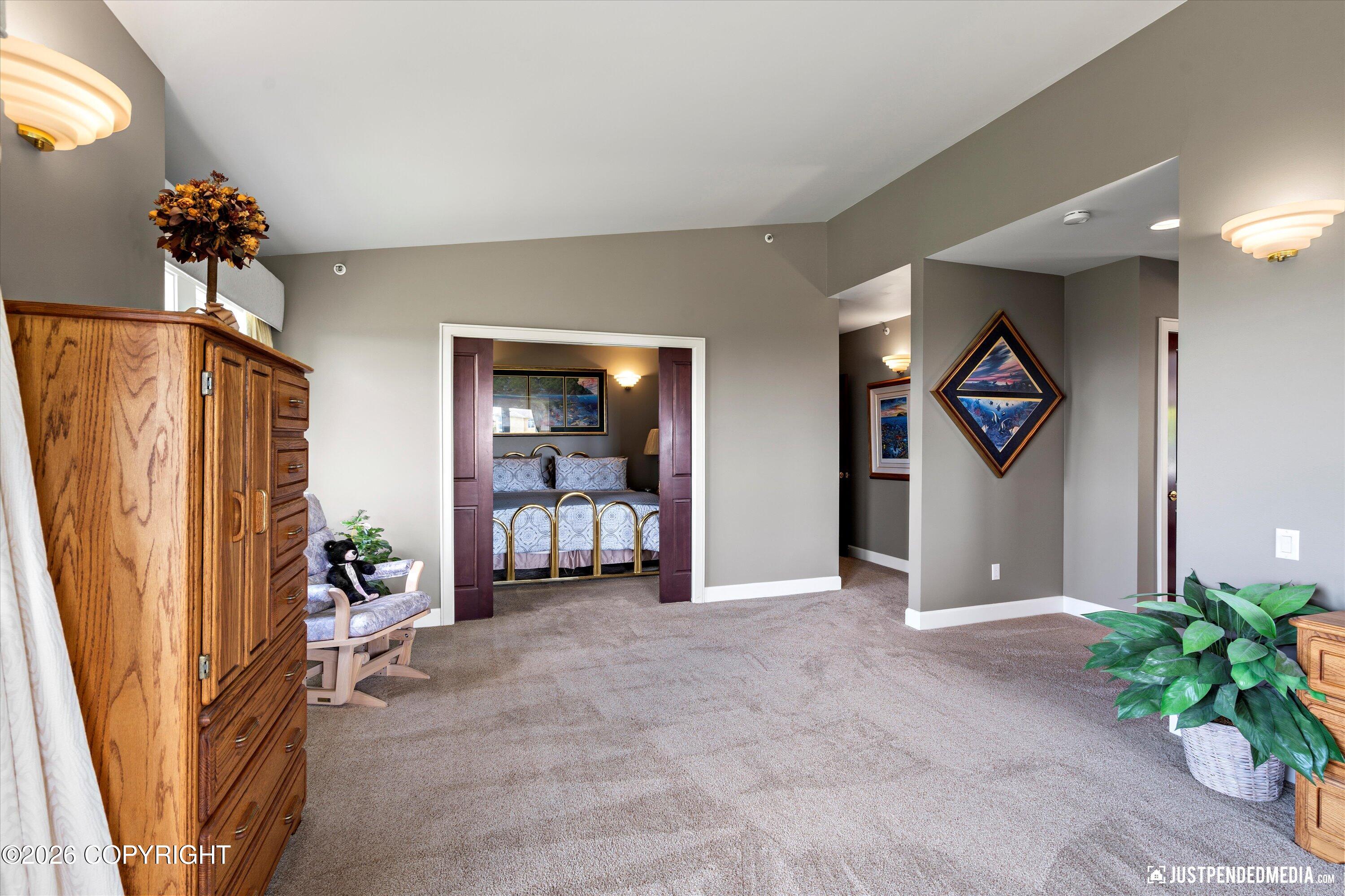 9900 Hillhaven Circle