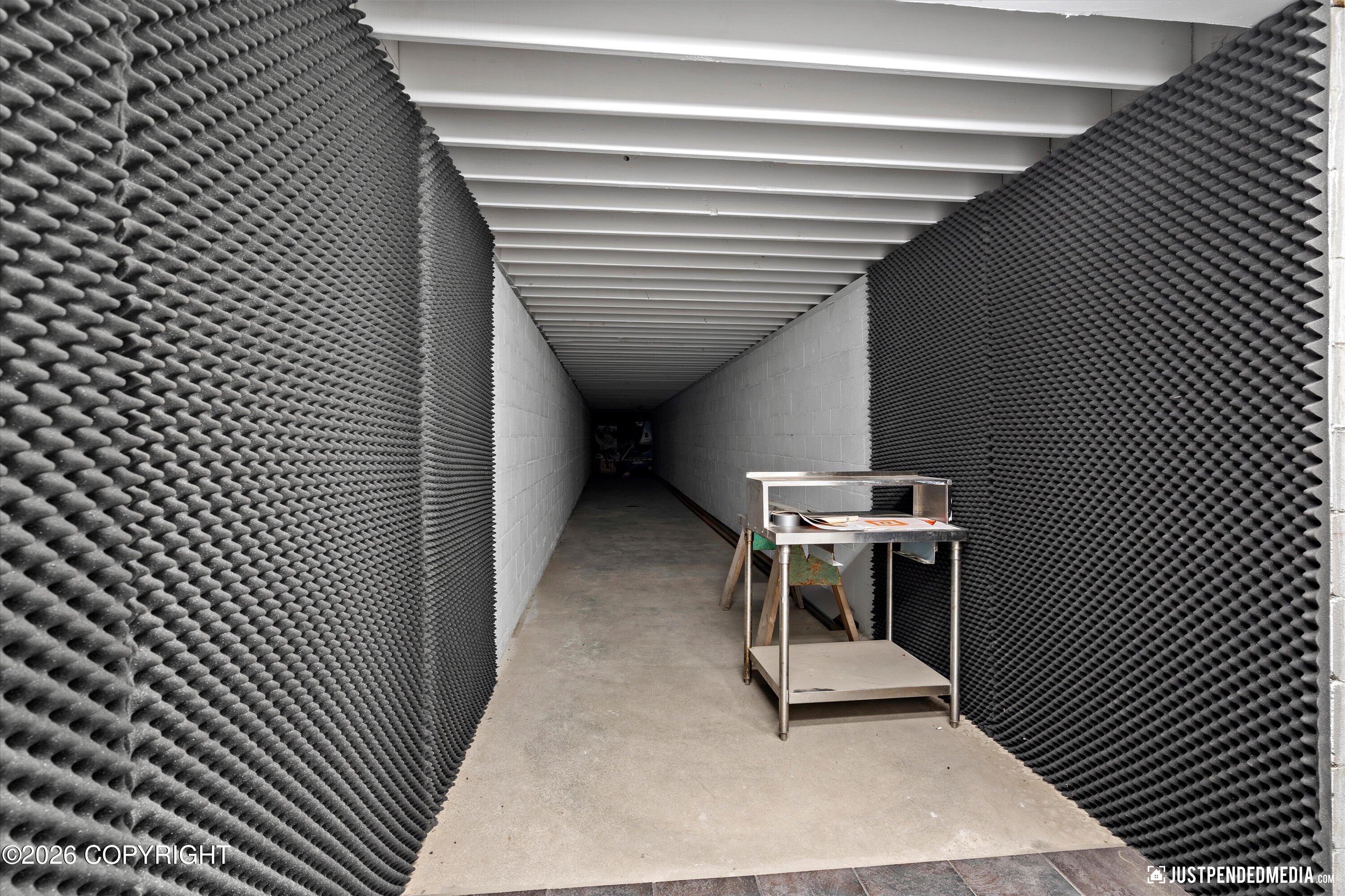 9900 Hillhaven Circle