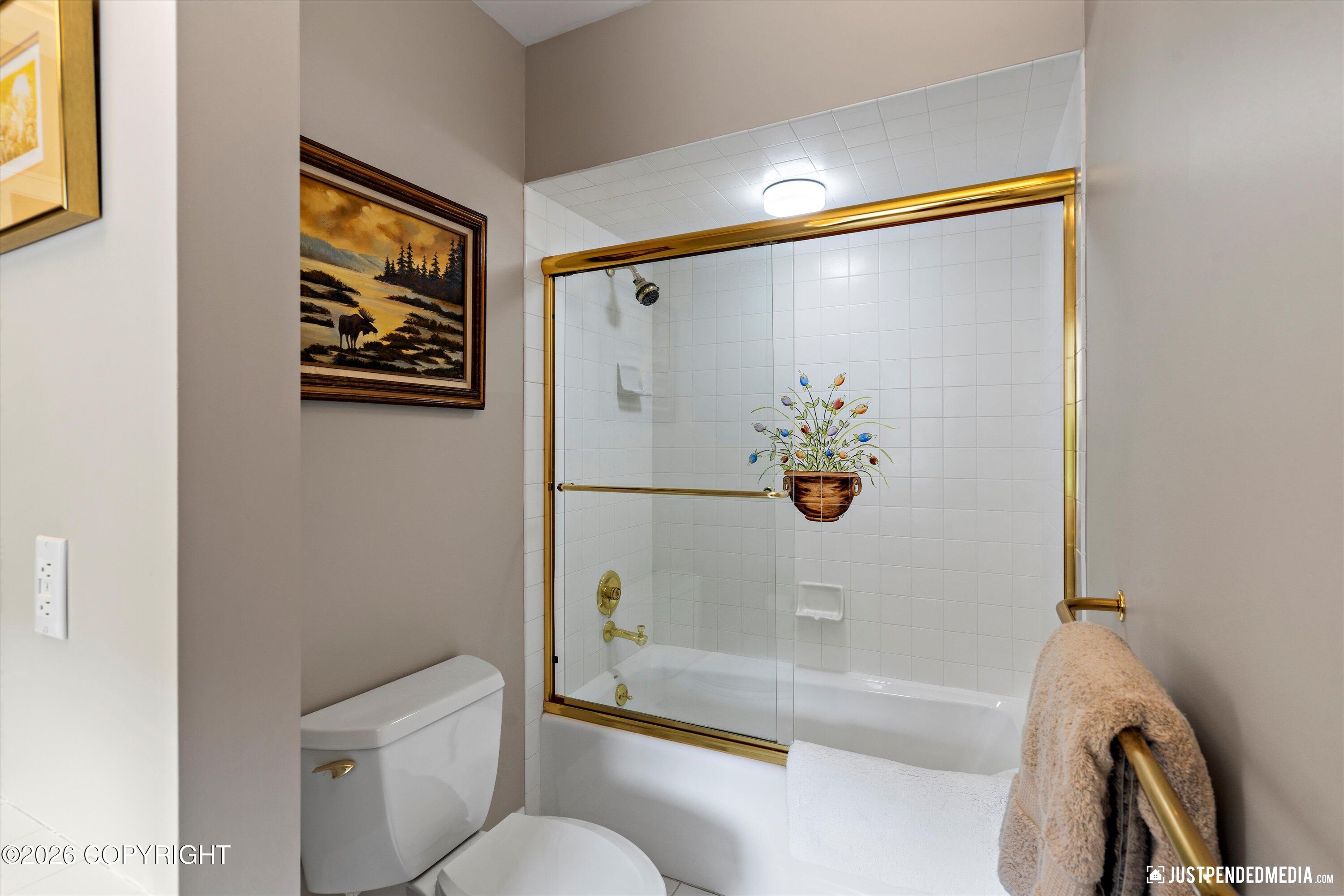 9900 Hillhaven Circle