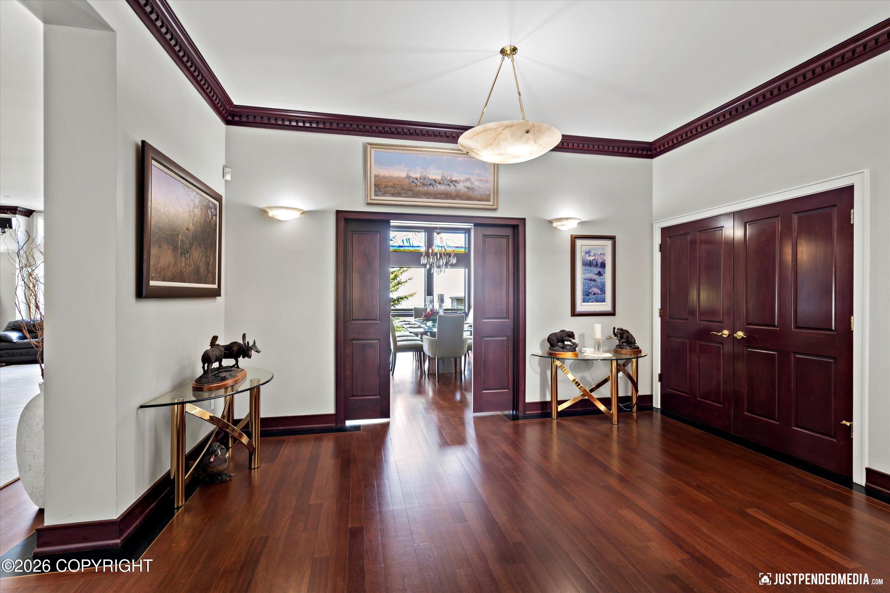 9900 Hillhaven Circle