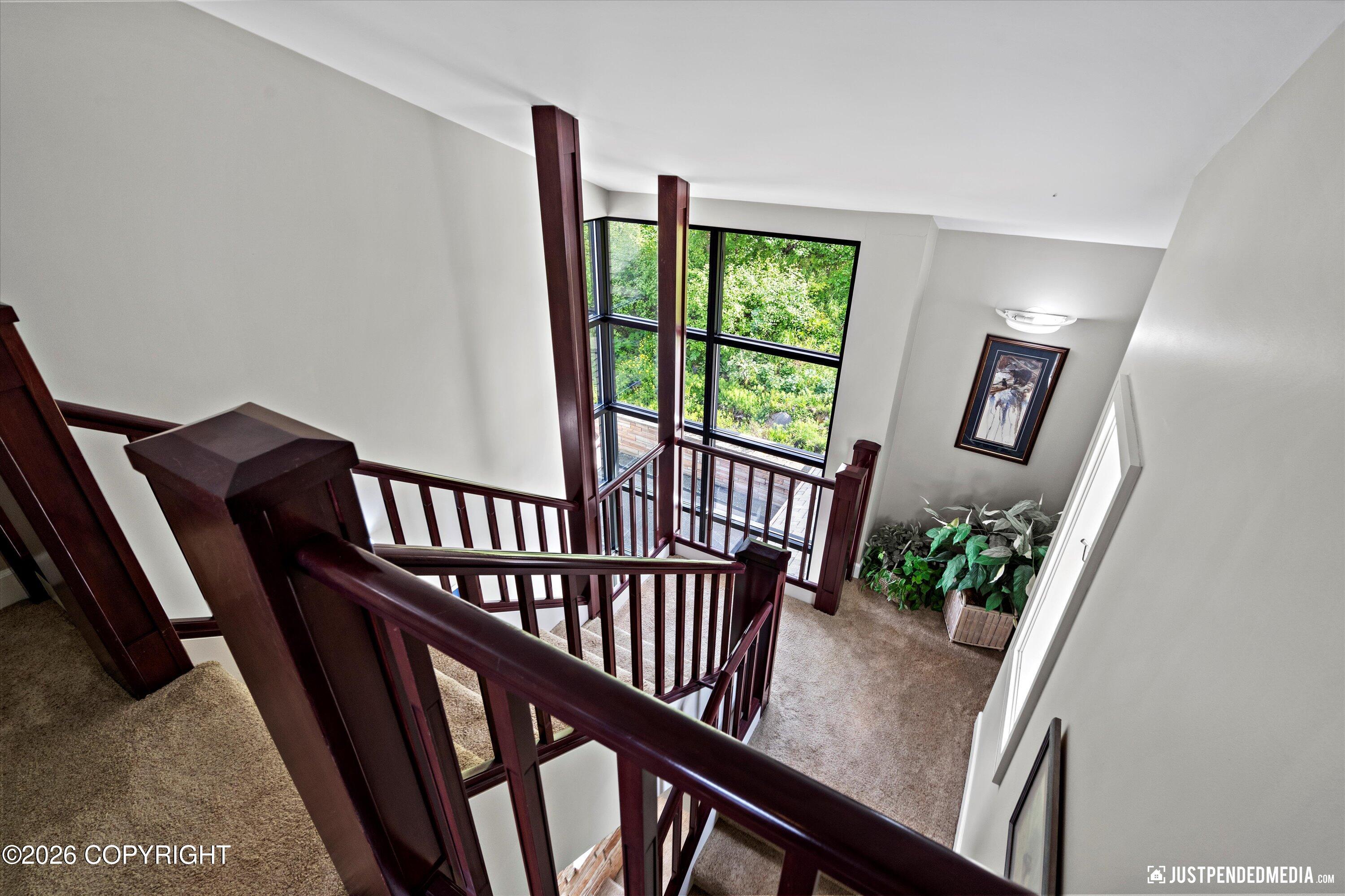 9900 Hillhaven Circle